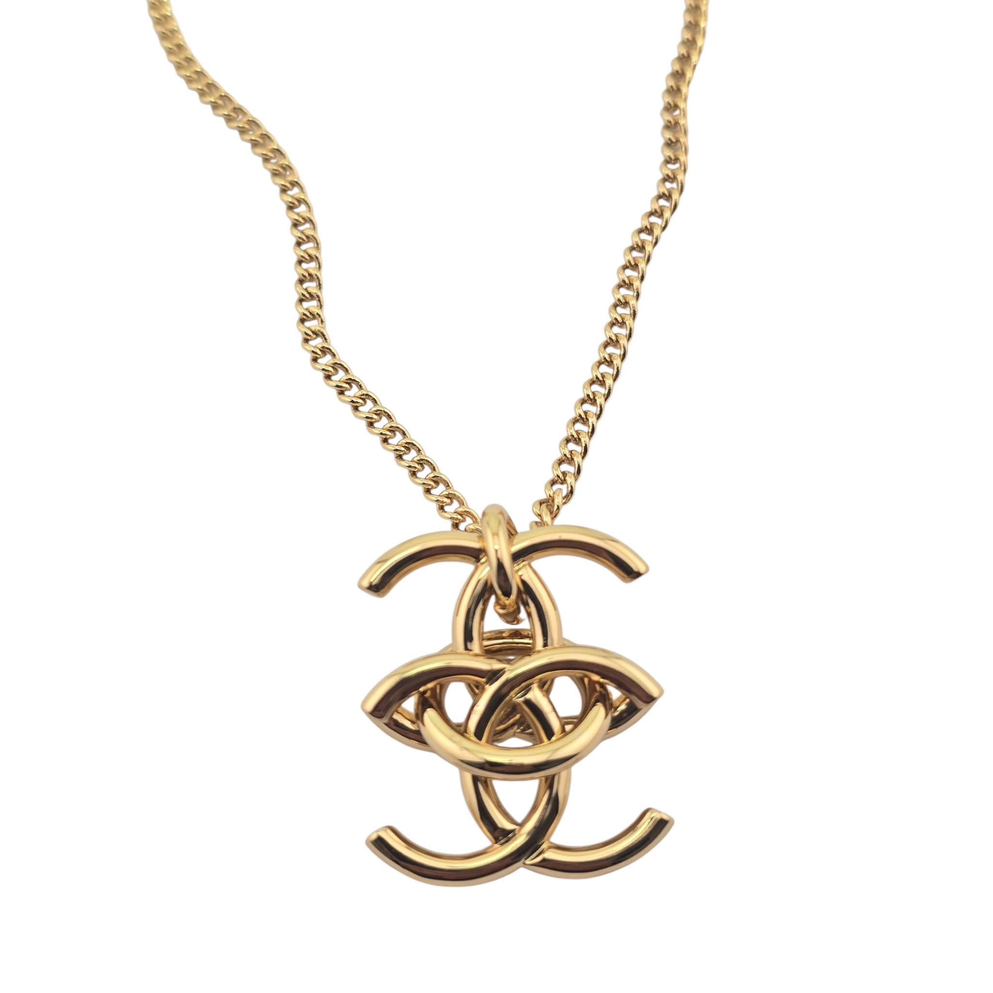 Chanel CC Double Interlock Gold Necklace 2026 CHANEL