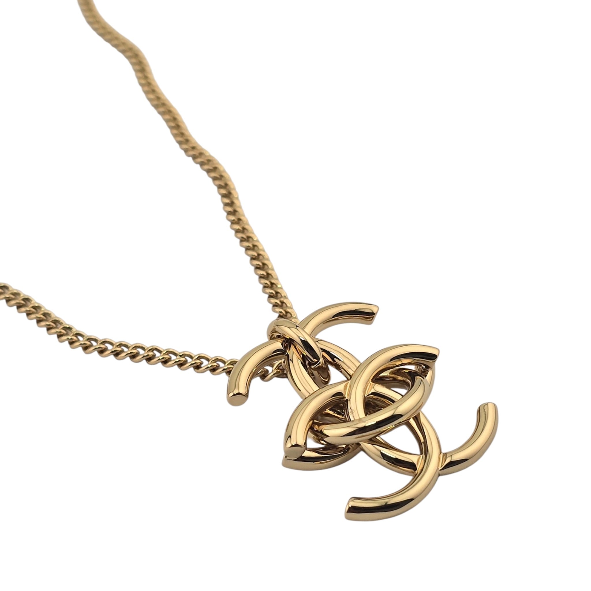 Chanel CC Double Interlock Gold Necklace 2026 CHANEL