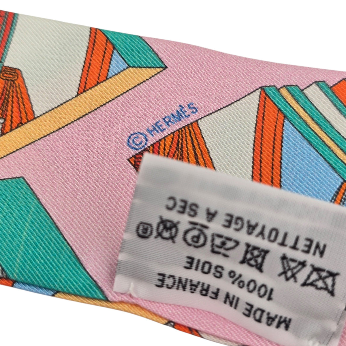 Hermes Silk Twilly Rose/Vert/Multicolore Springs Springs HERMES