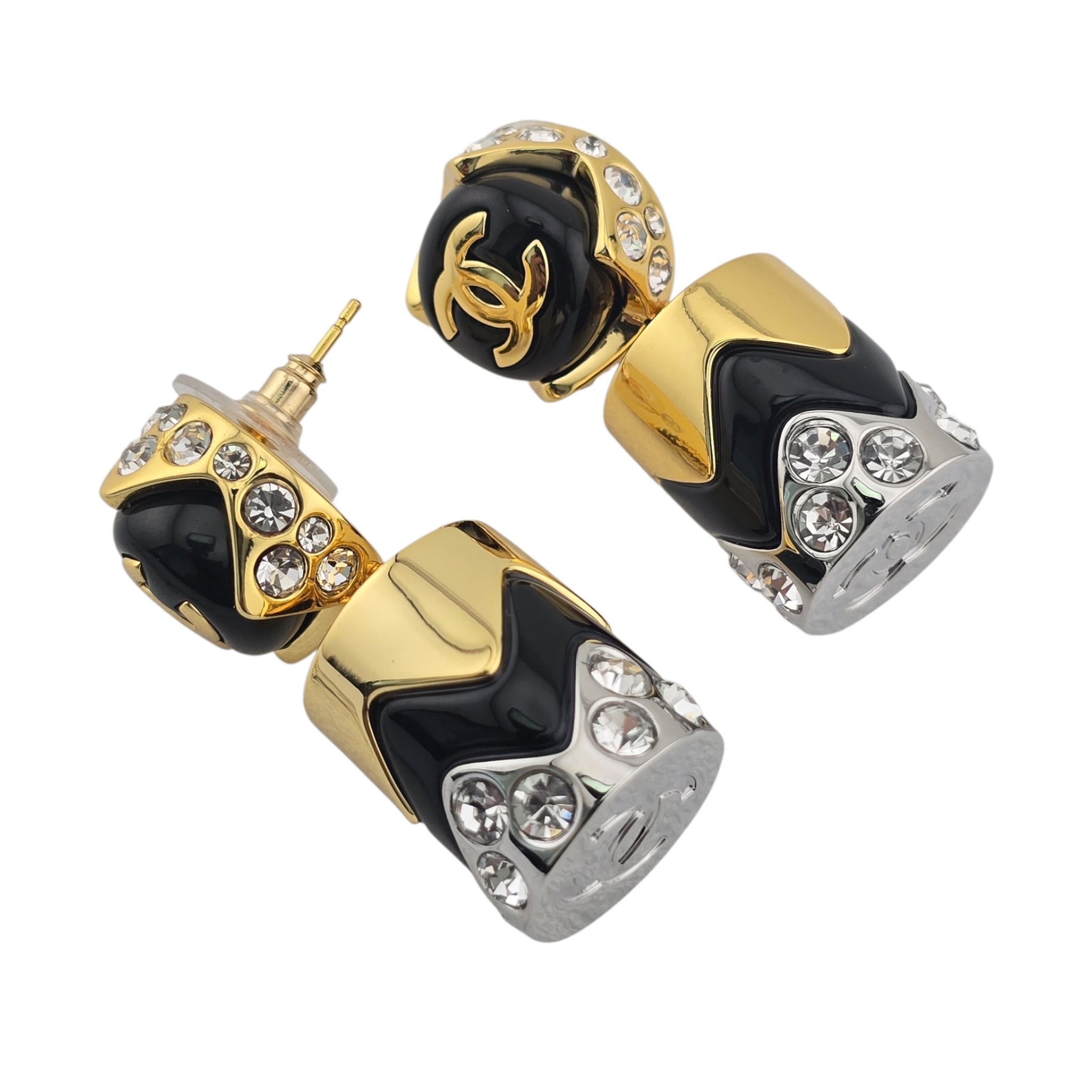 Chanel CC Drop Pendant Black Gold Earrings 2026 CHANEL