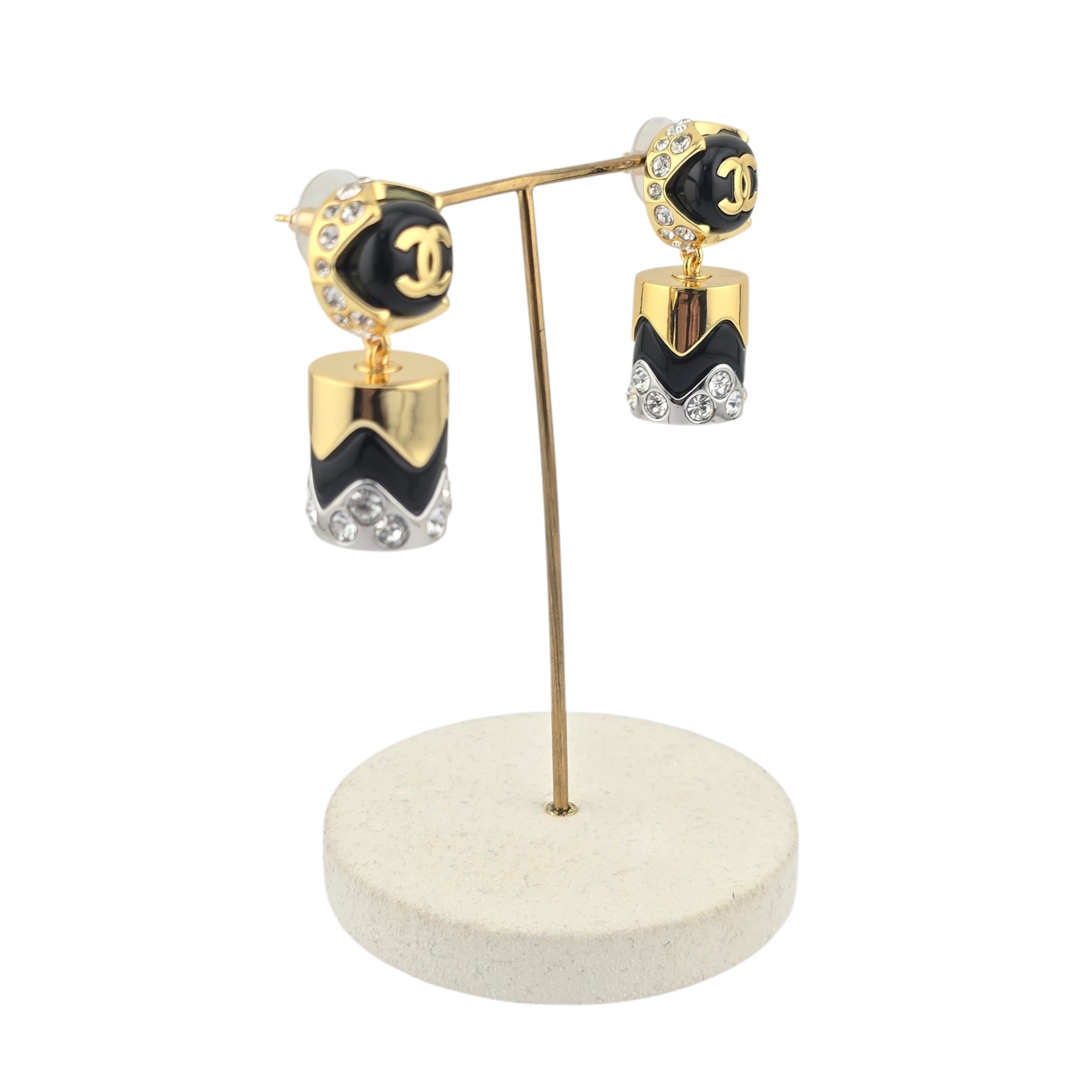 Chanel CC Drop Pendant Black Gold Earrings 2026 CHANEL