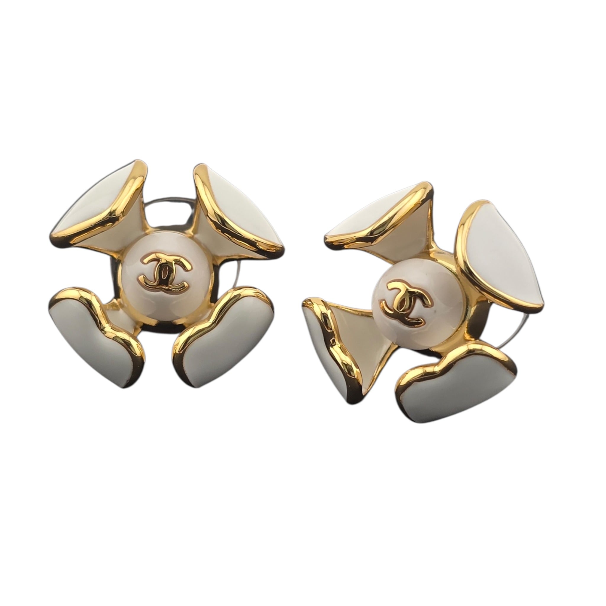 Chanel CC White Gold Enamel Earrings 2026 CHANEL