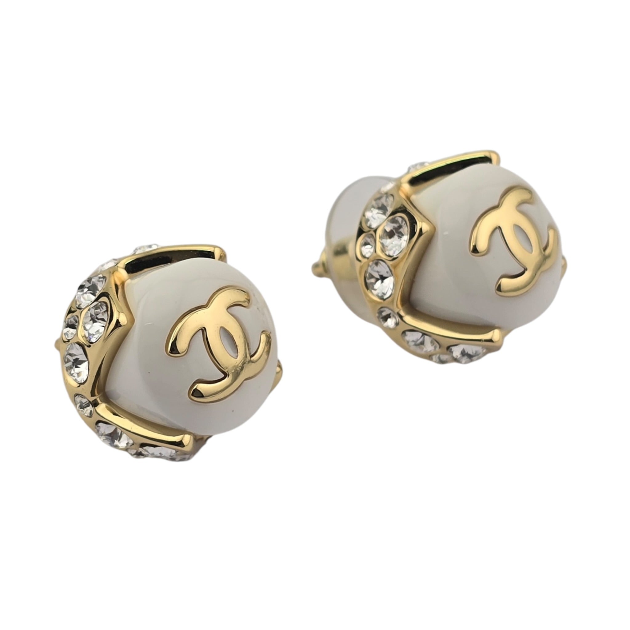 Chanel CC White Gold Enamel Round Earrings 2026 CHANEL