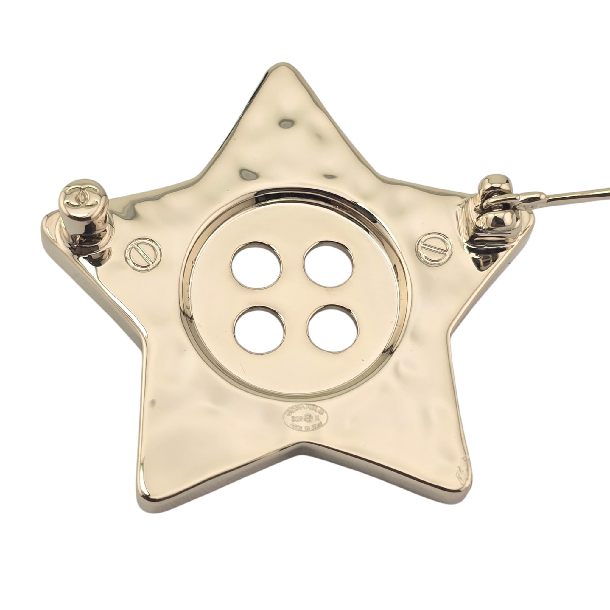 Chanel CC Star Button Brooch Gold 2025 CHANEL