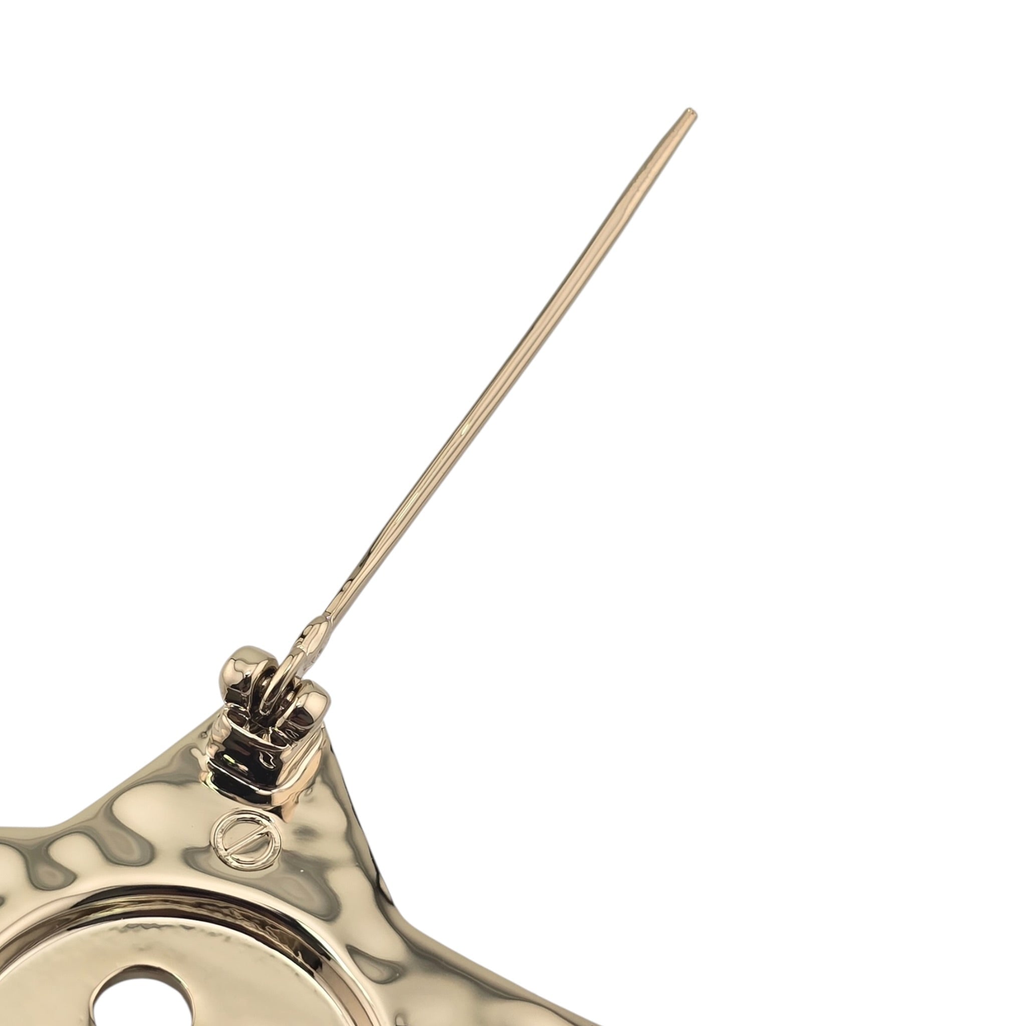 Chanel CC Star Button Brooch Gold 2025 CHANEL