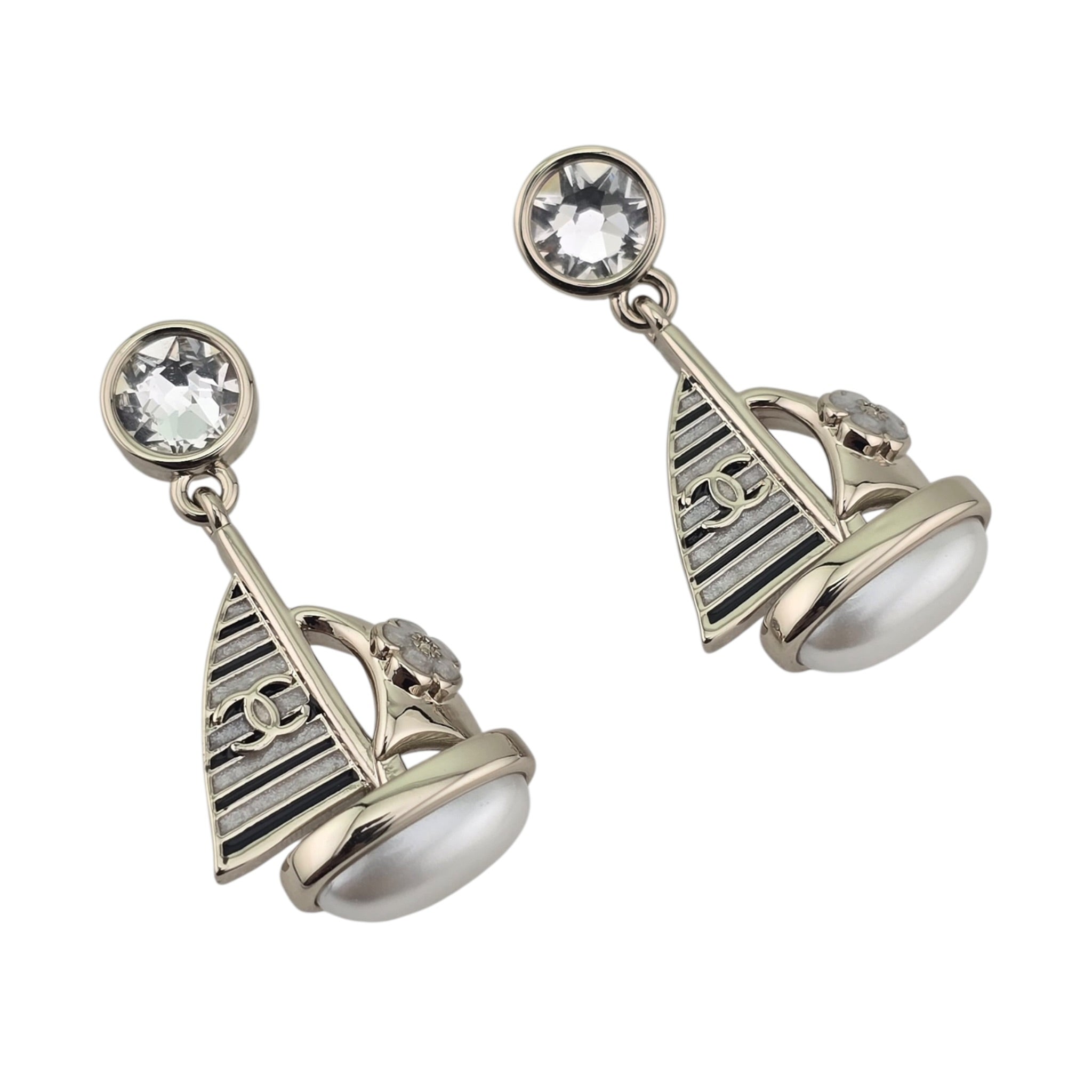 Chanel CC Sail Pendant Earrings 2026 CHANEL