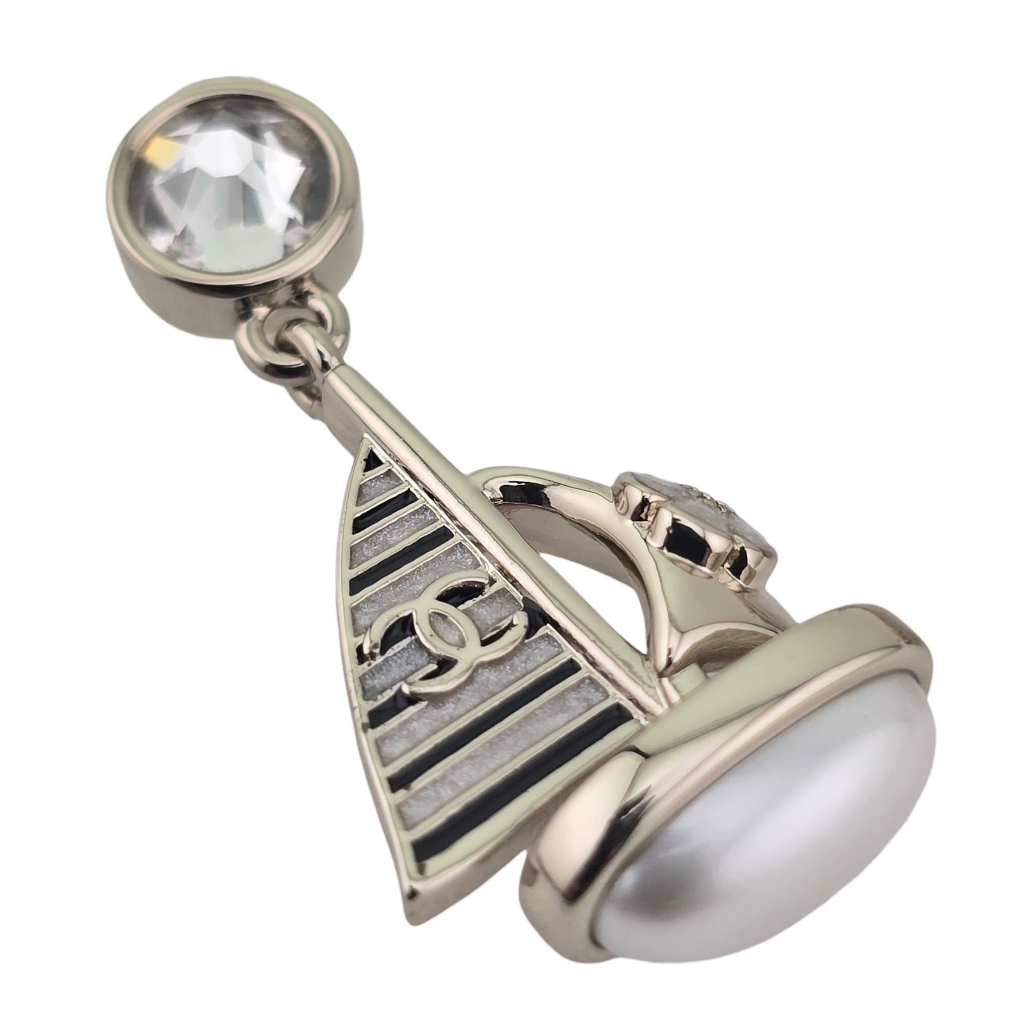 Chanel CC Sail Pendant Earrings 2026 CHANEL