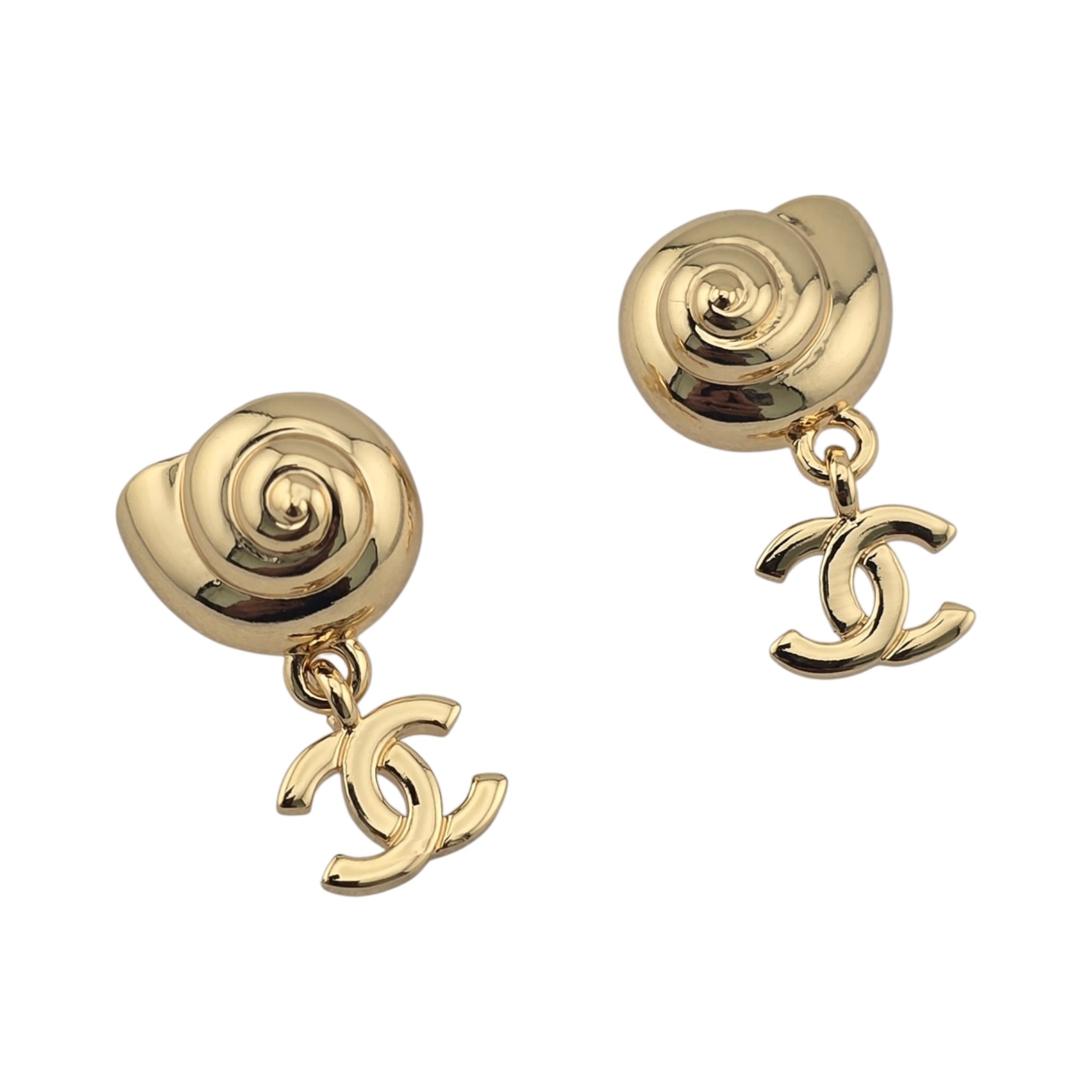 Chanel CC Coco Beach Gold Earrings 2026 CHANEL