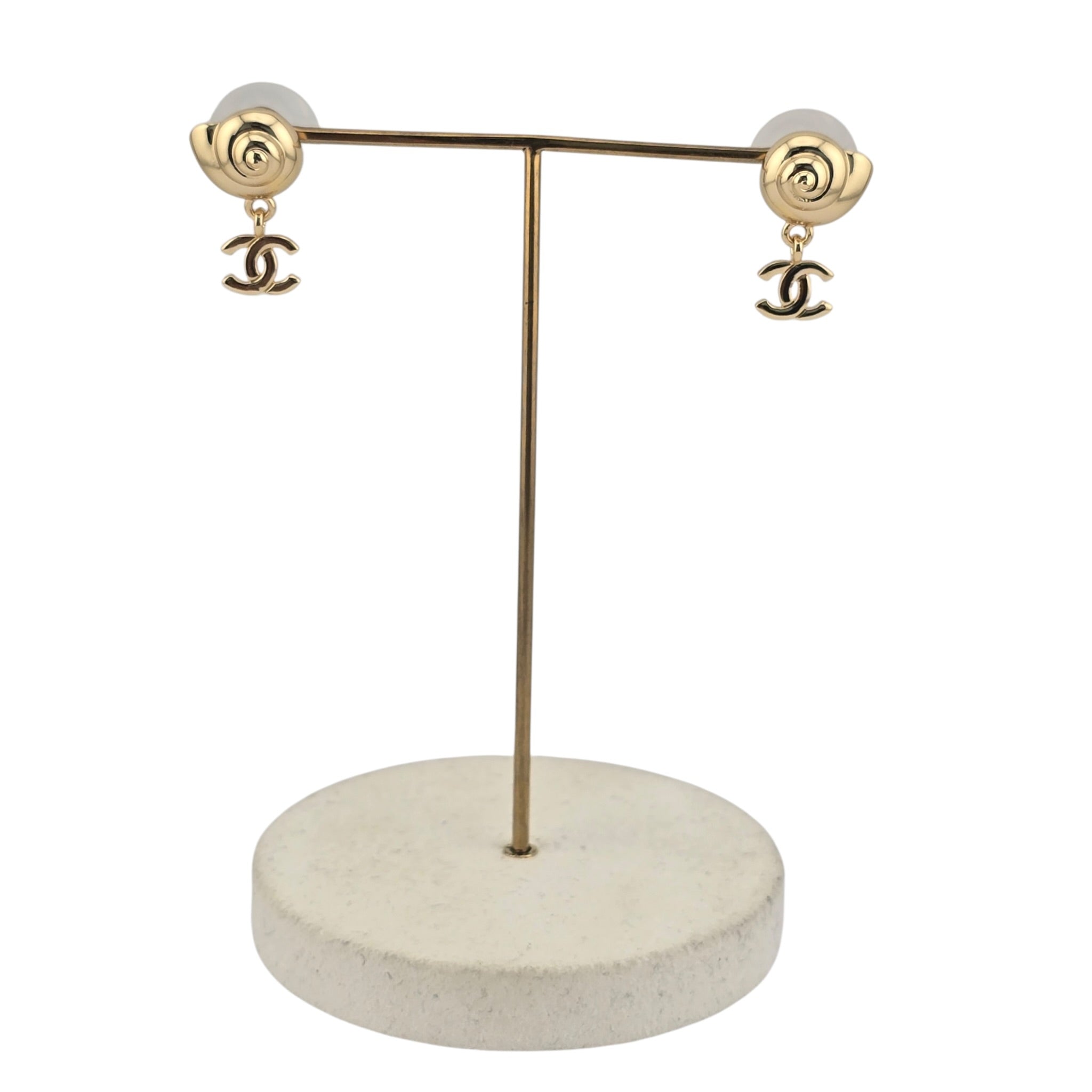 Chanel CC Coco Beach Gold Earrings 2026 CHANEL