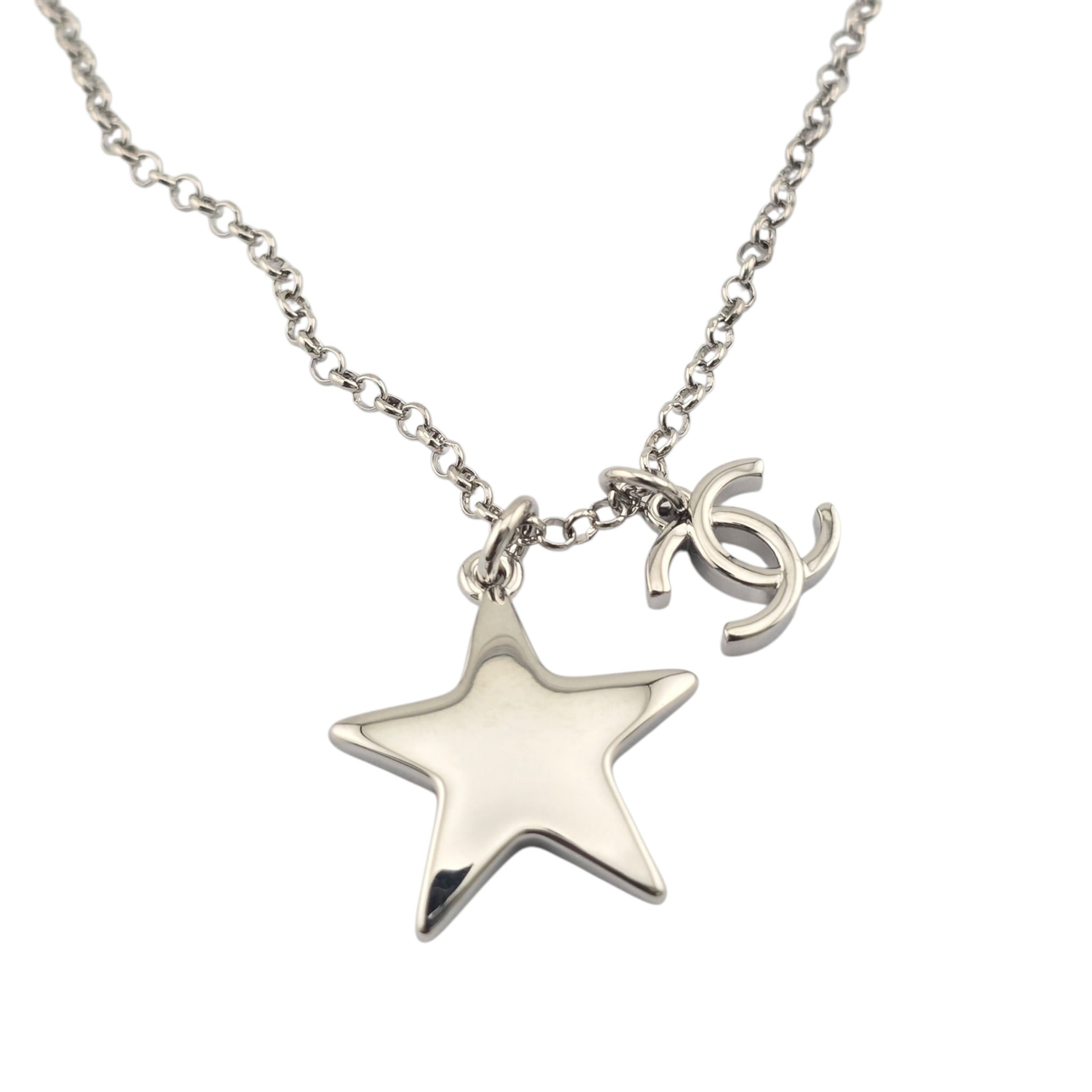 Chanel CC Silver Star Necklace 2026 CHANEL