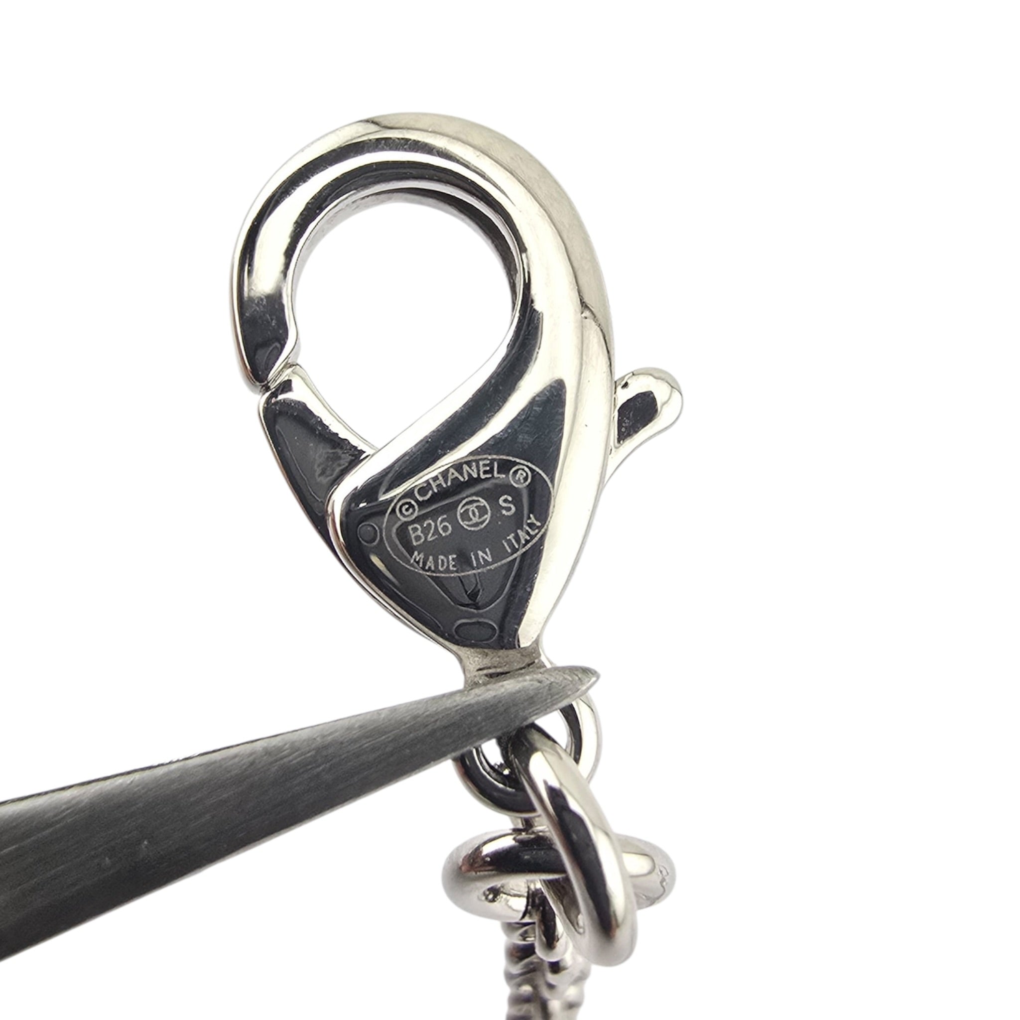 Chanel CC Silver Star Necklace 2026 CHANEL