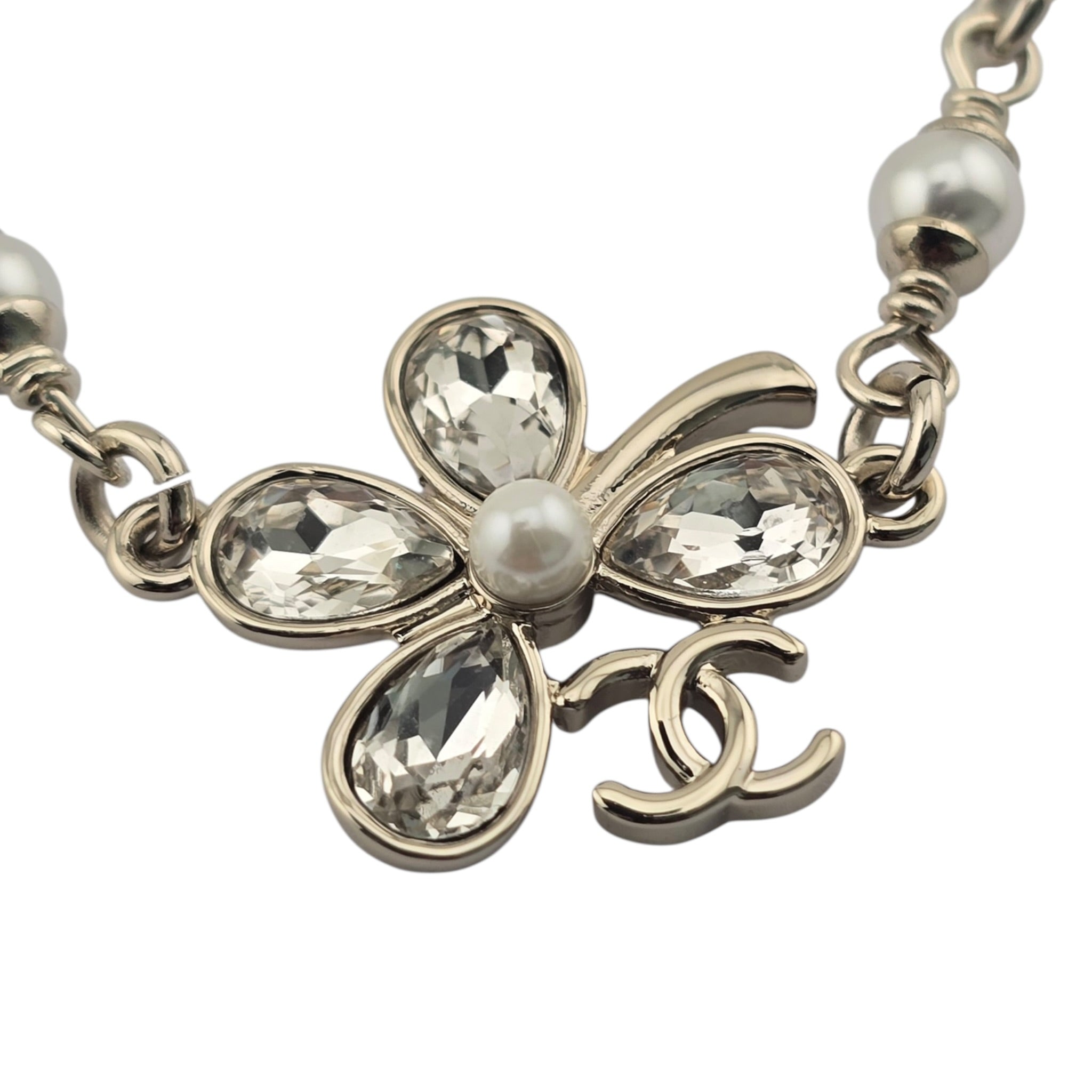 Chanel CC Flower Pendant Gold Necklace 2026 CHANEL