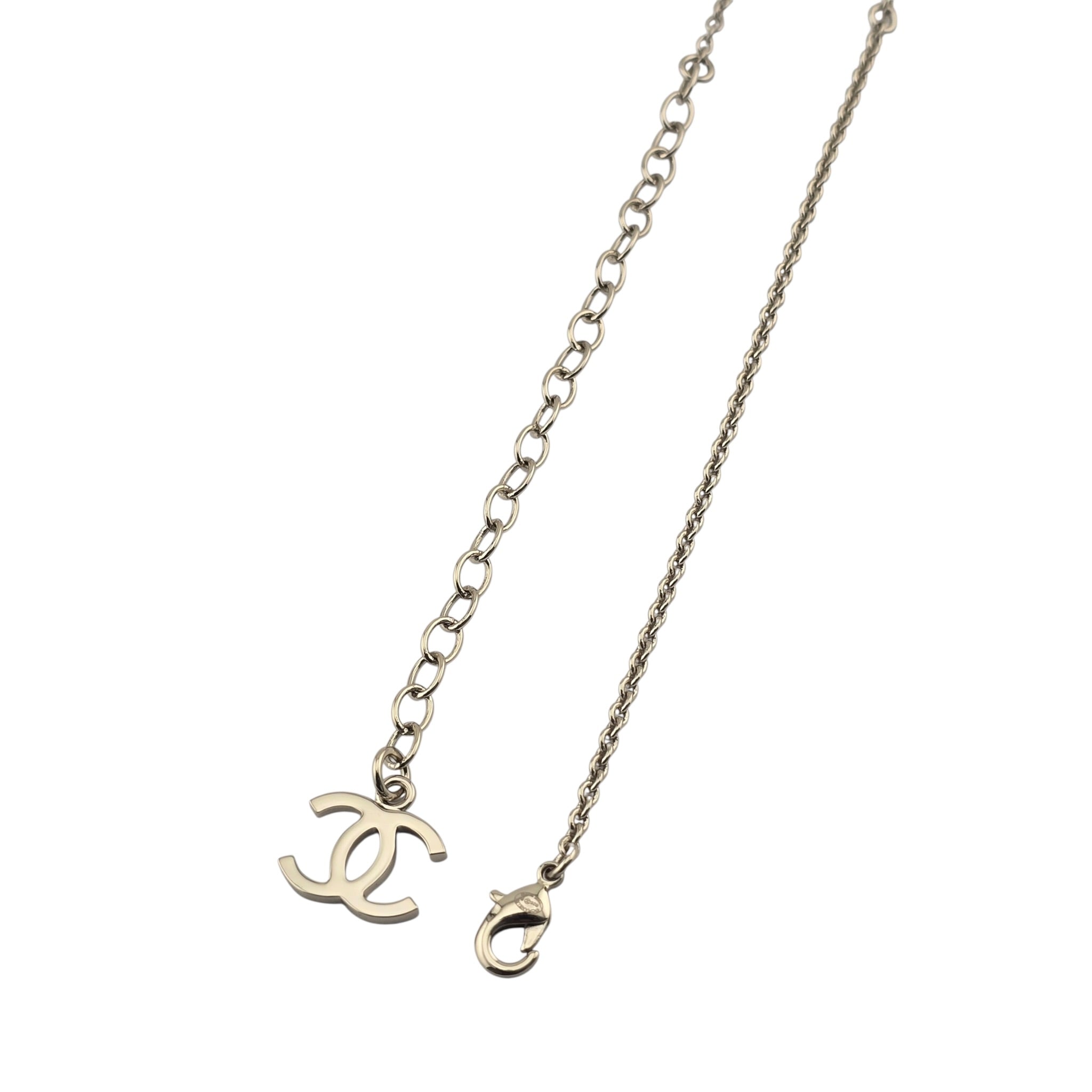 Chanel CC Flower Pendant Gold Necklace 2026 CHANEL