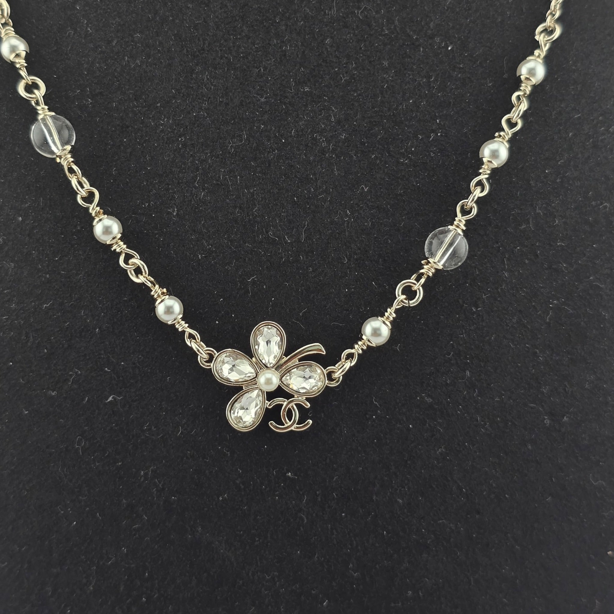 Chanel CC Flower Pendant Gold Necklace 2026 CHANEL