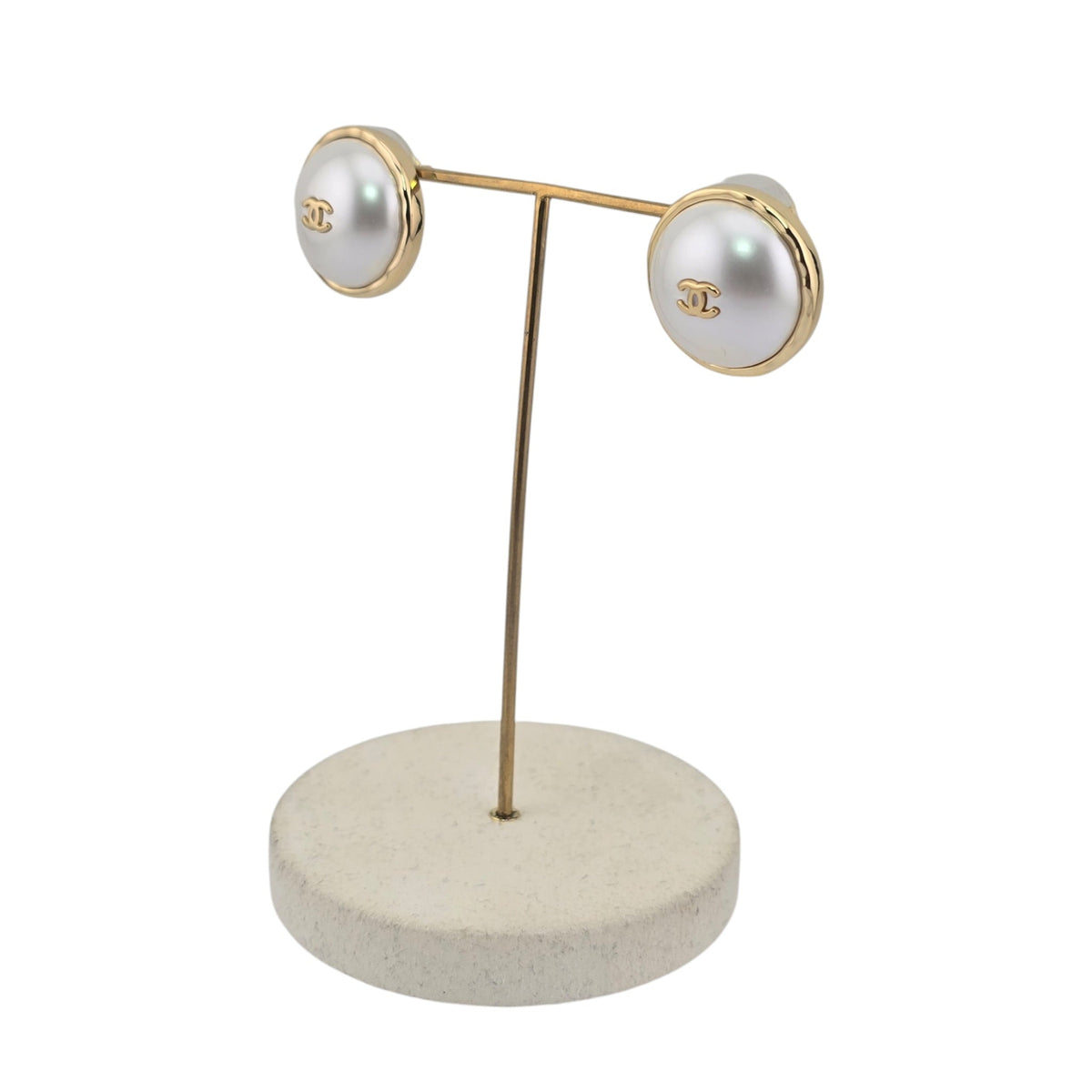 Chanel CC Gold Pearly White Round Stud Earrings 2026 CHANEL