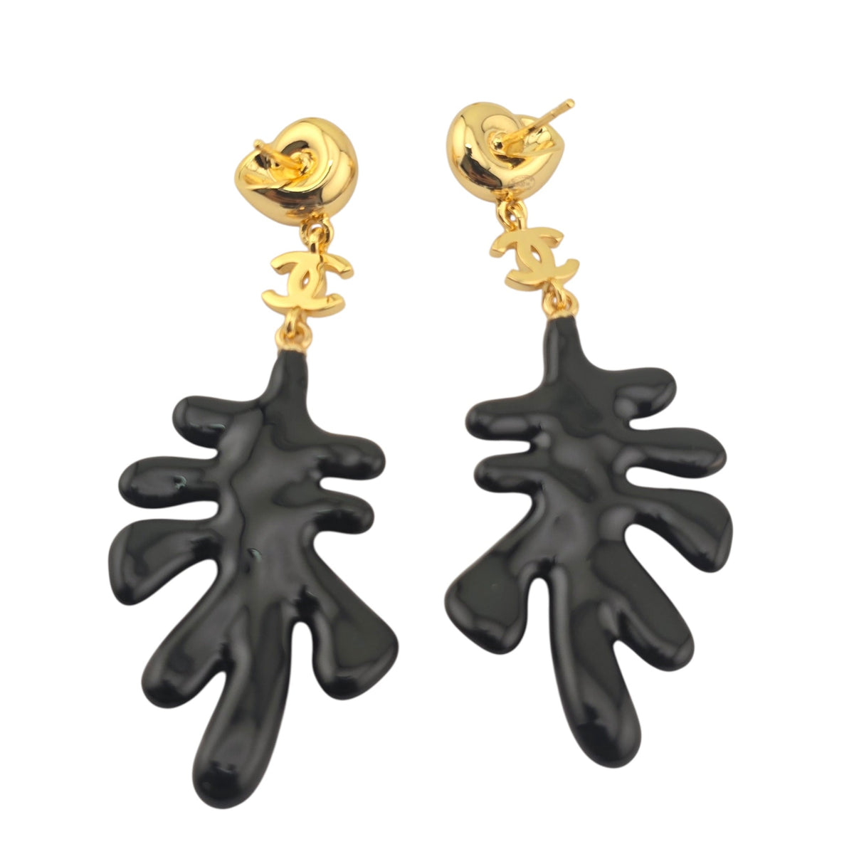 Chanel CC Black Coral Pendant Earrings 2026 CHANEL