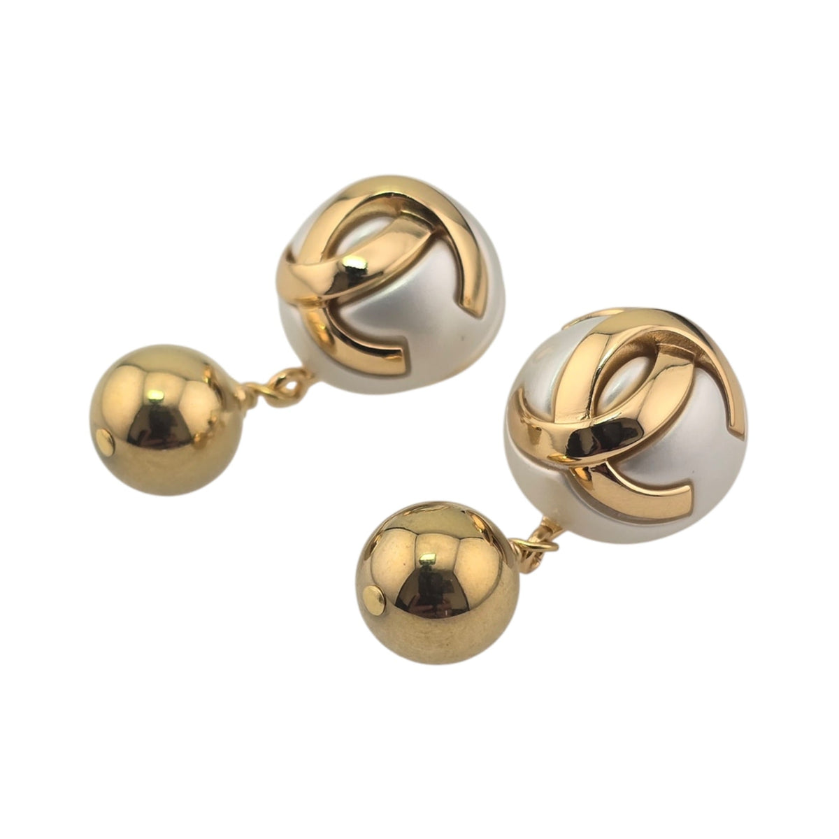 Chanel CC White Gold Pendant Earrings 2026 CHANEL