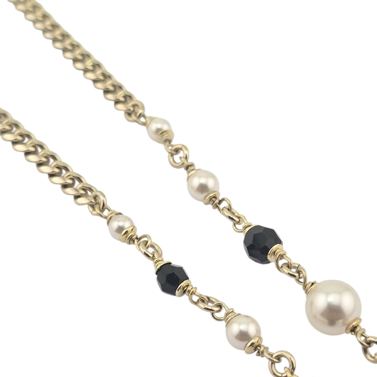 Chanel CC Heart Faux Pearl Strass Resin Necklace CHANEL