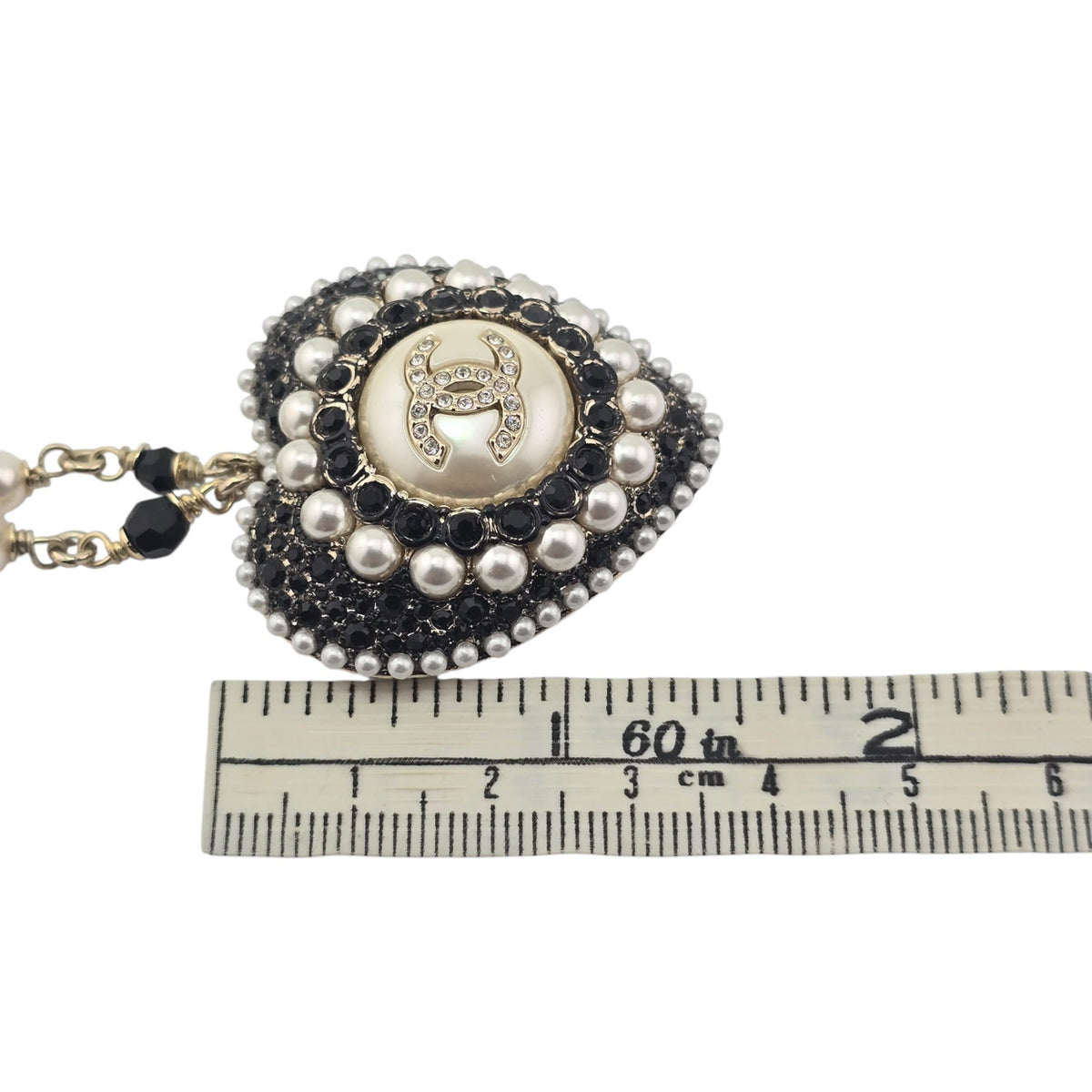 Chanel CC Heart Faux Pearl Strass Resin Necklace CHANEL