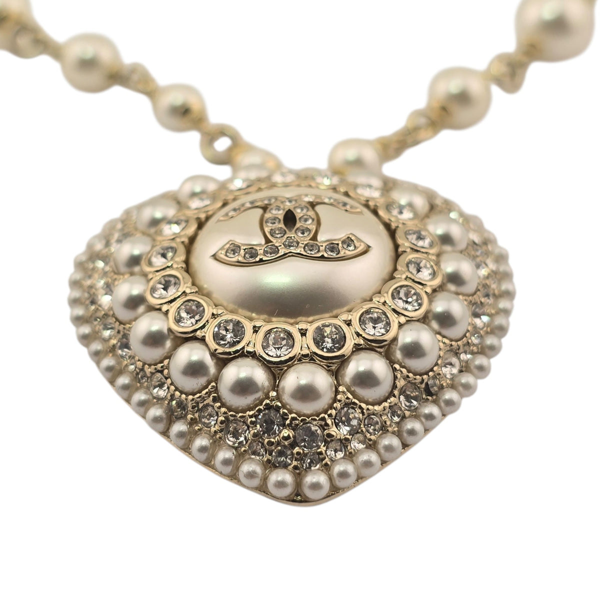 Chanel CC White Heart Faux Pearl Strass Resin Necklace CHANEL