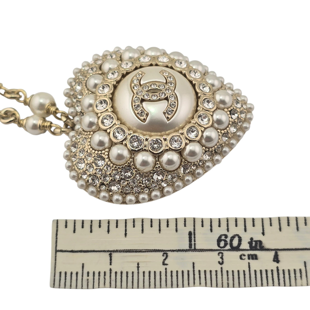 Chanel CC White Heart Faux Pearl Strass Resin Necklace CHANEL