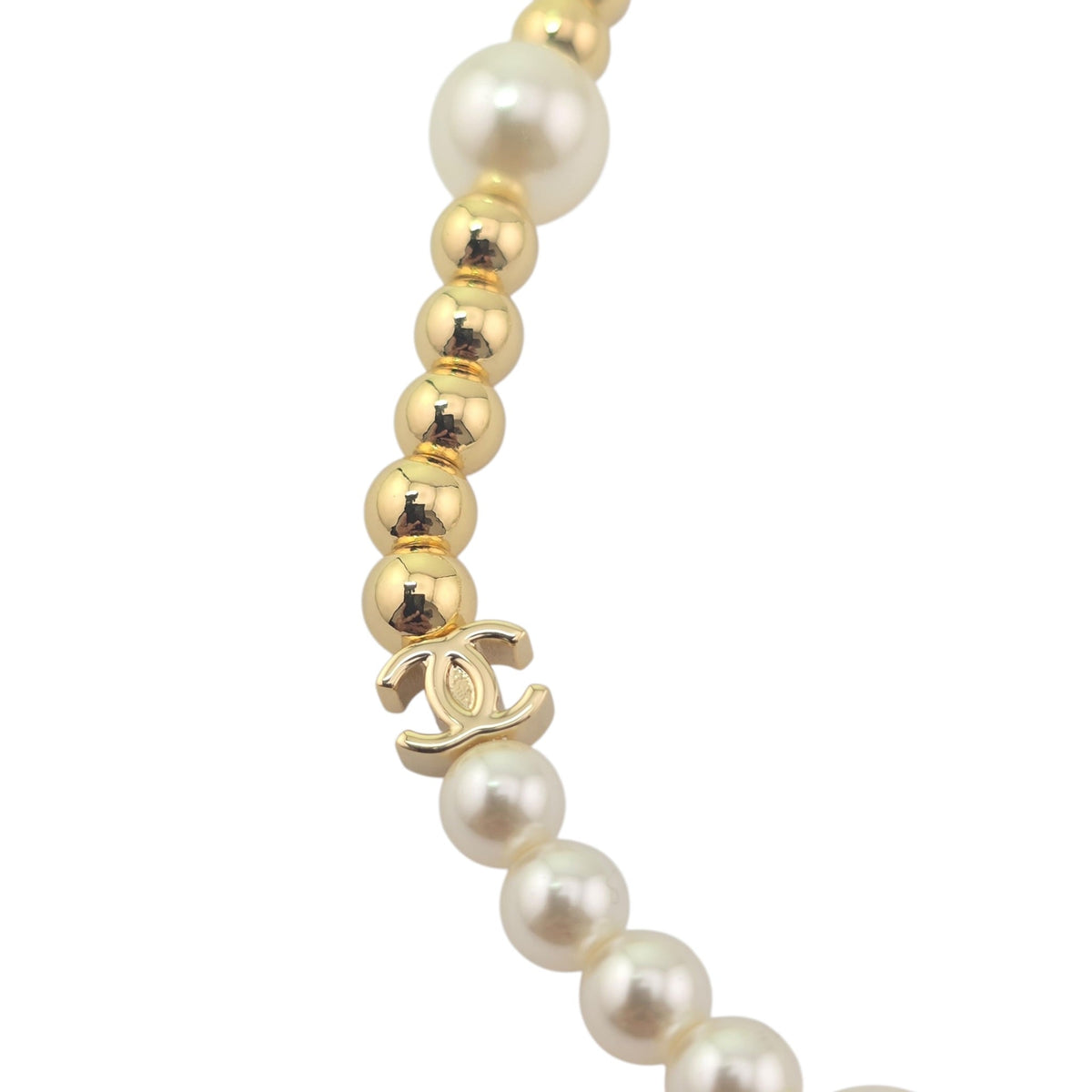 Chanel CC Faux Pearl Gold Necklace FW 2026 CHANEL