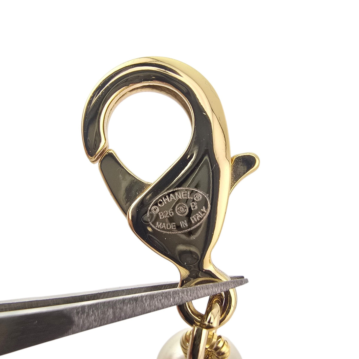 Chanel CC Faux Pearl Gold Necklace FW 2026 CHANEL