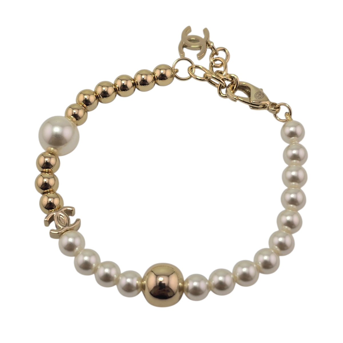 Chanel CC Faux Pearl Gold Bracelet FW 2026 CHANEL