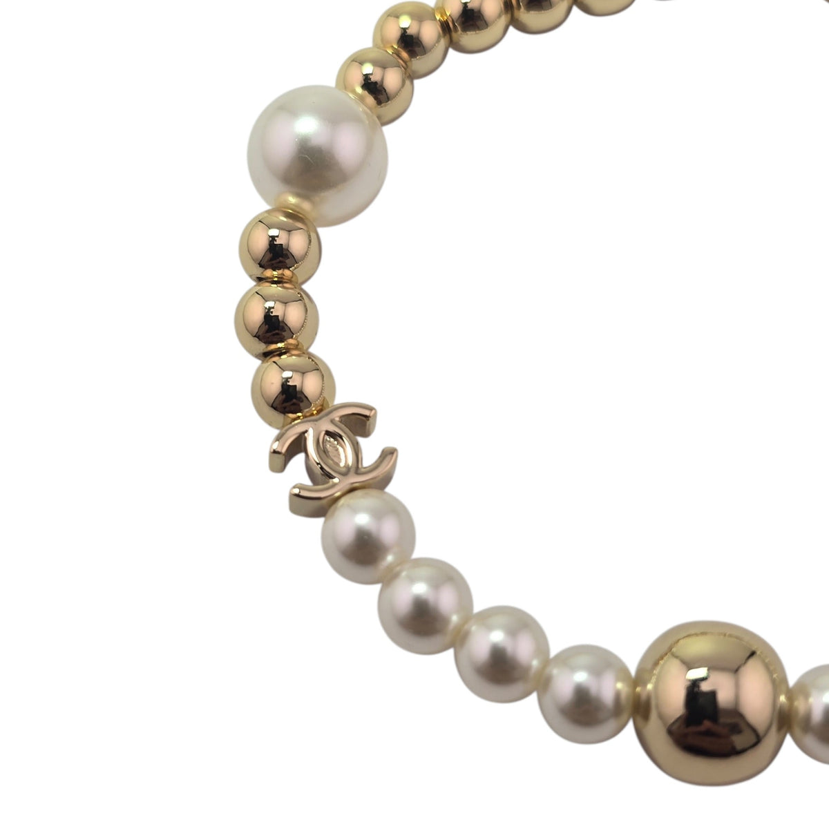 Chanel CC Faux Pearl Gold Bracelet FW 2026 CHANEL