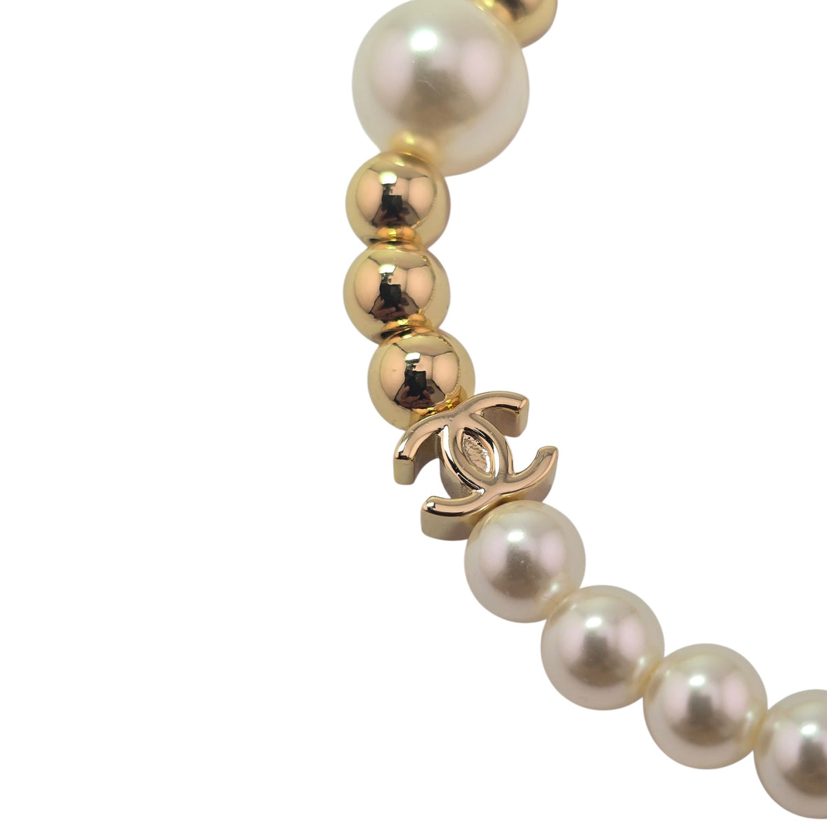 Chanel CC Faux Pearl Gold Bracelet FW 2026 CHANEL
