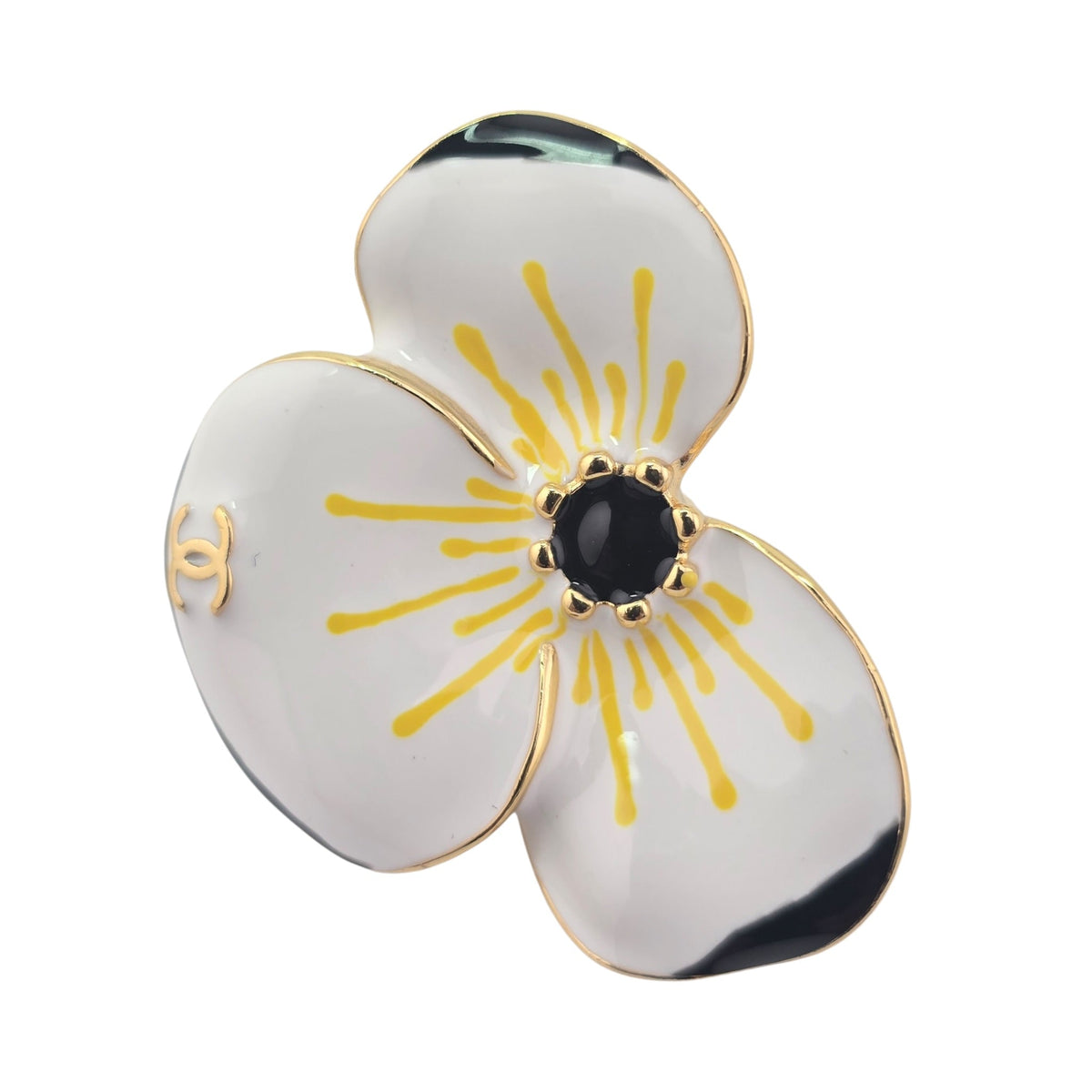 Chanel CC White Flower Stud Earrings FW 2026 CHANEL