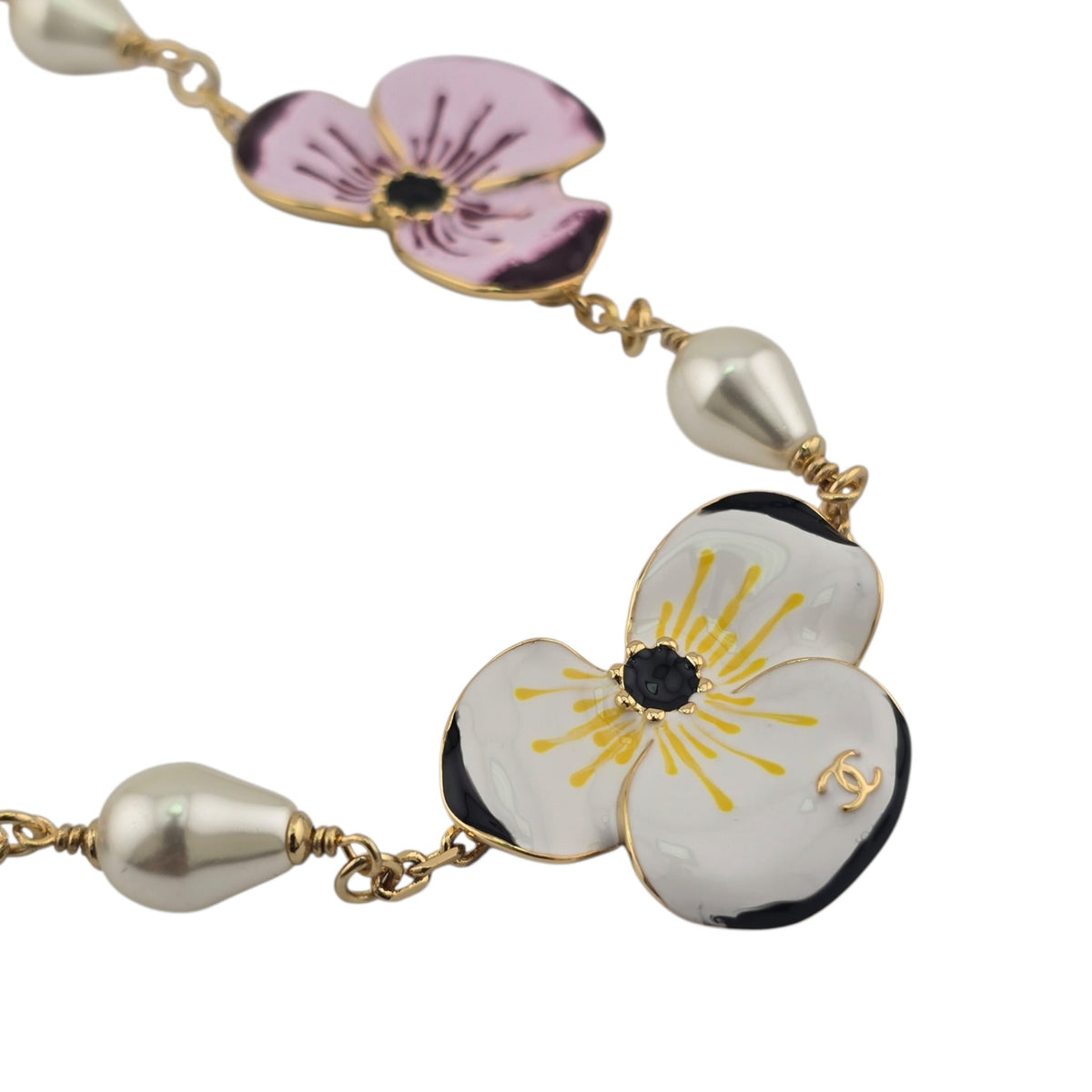 Chanel CC Red White Pink Flower Resin Choker Necklace FW 2026 CHANEL