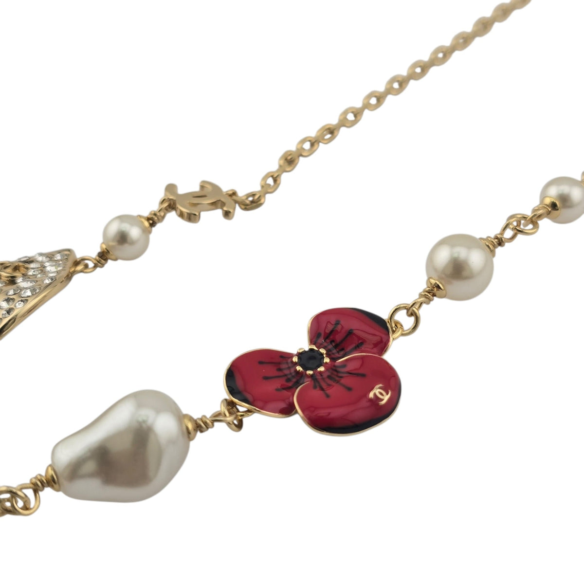 Chanel CC Red Flower Resin Necklace FW 2026 CHANEL