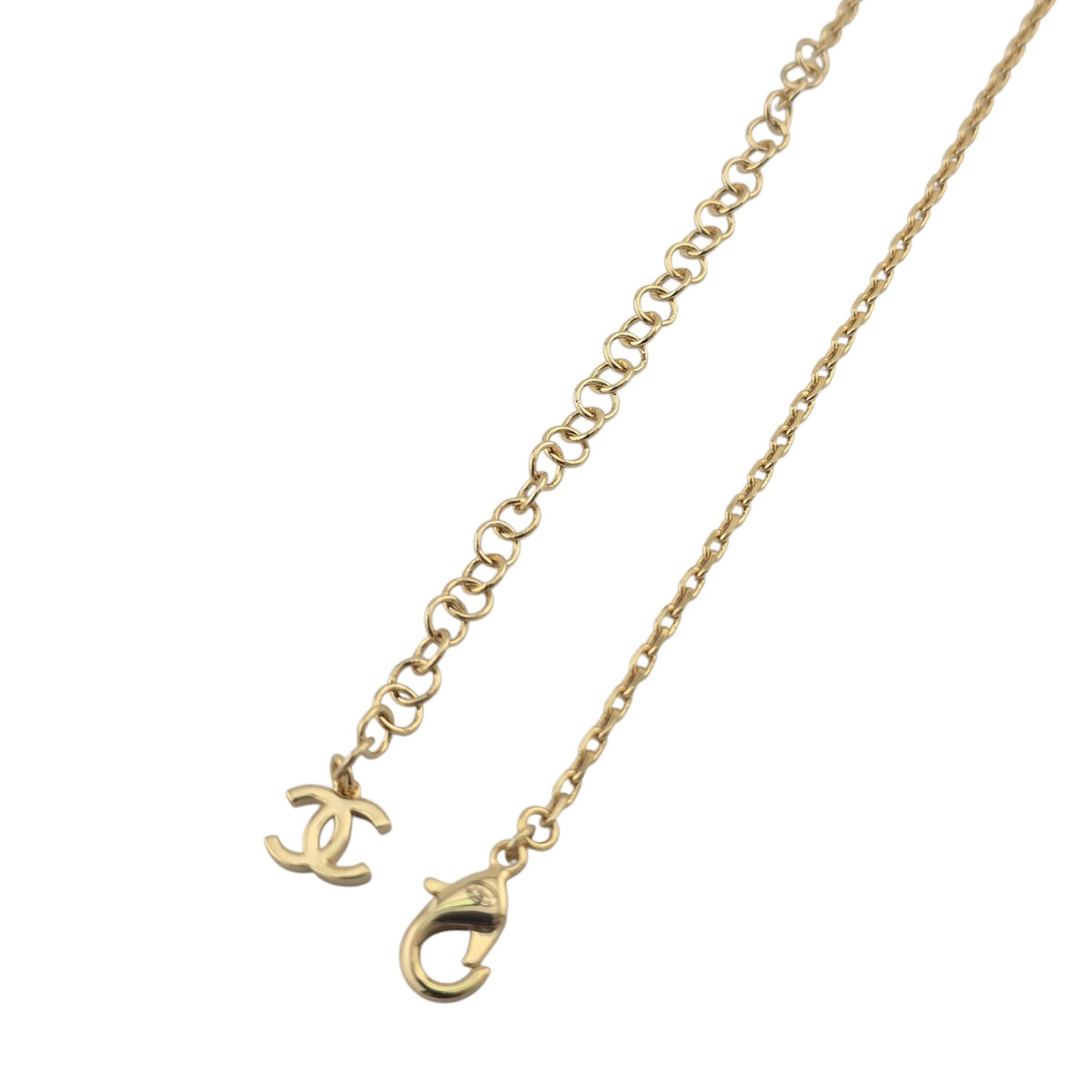 Chanel CC Red Flower Resin Necklace FW 2026 CHANEL