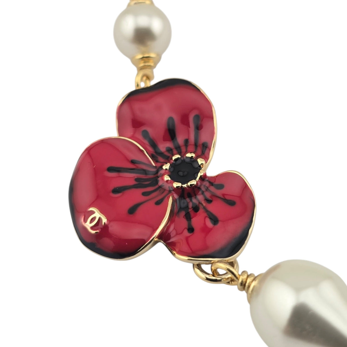 Chanel CC Red Flower Resin Choker Necklace FW 2026 CHANEL