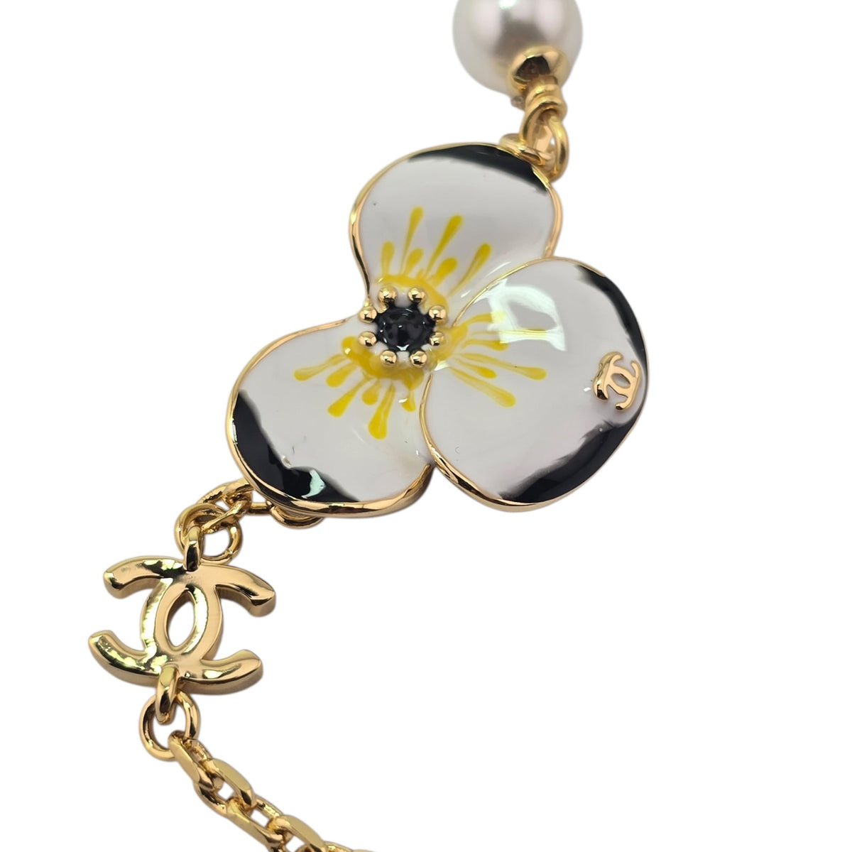 Chanel CC White Flower Bracelet FW 2026 CHANEL