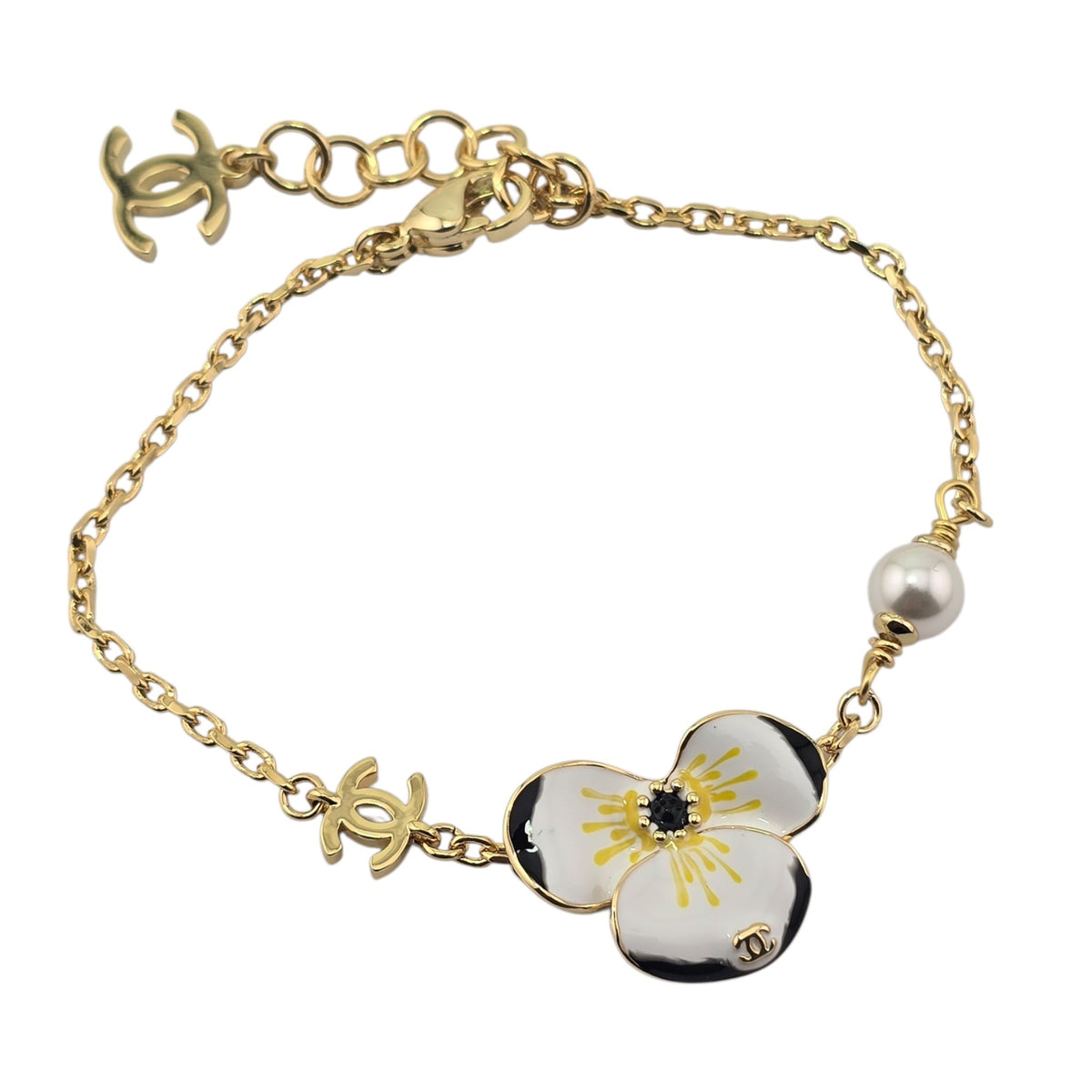 Chanel CC White Flower Bracelet FW 2026 CHANEL