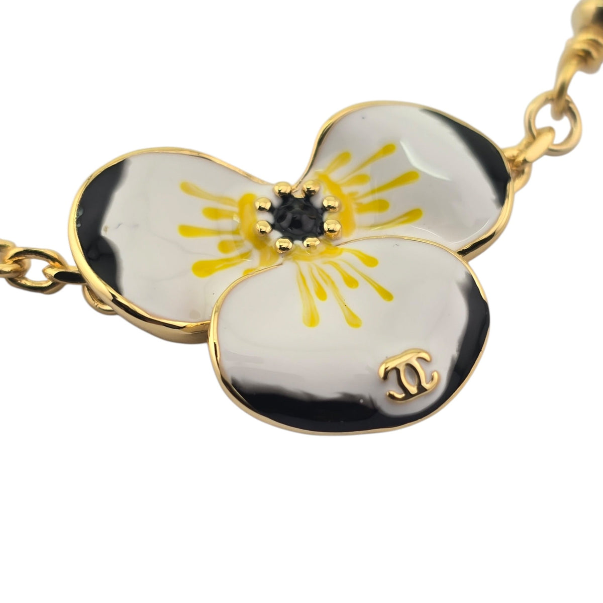 Chanel CC White Flower Bracelet FW 2026 CHANEL