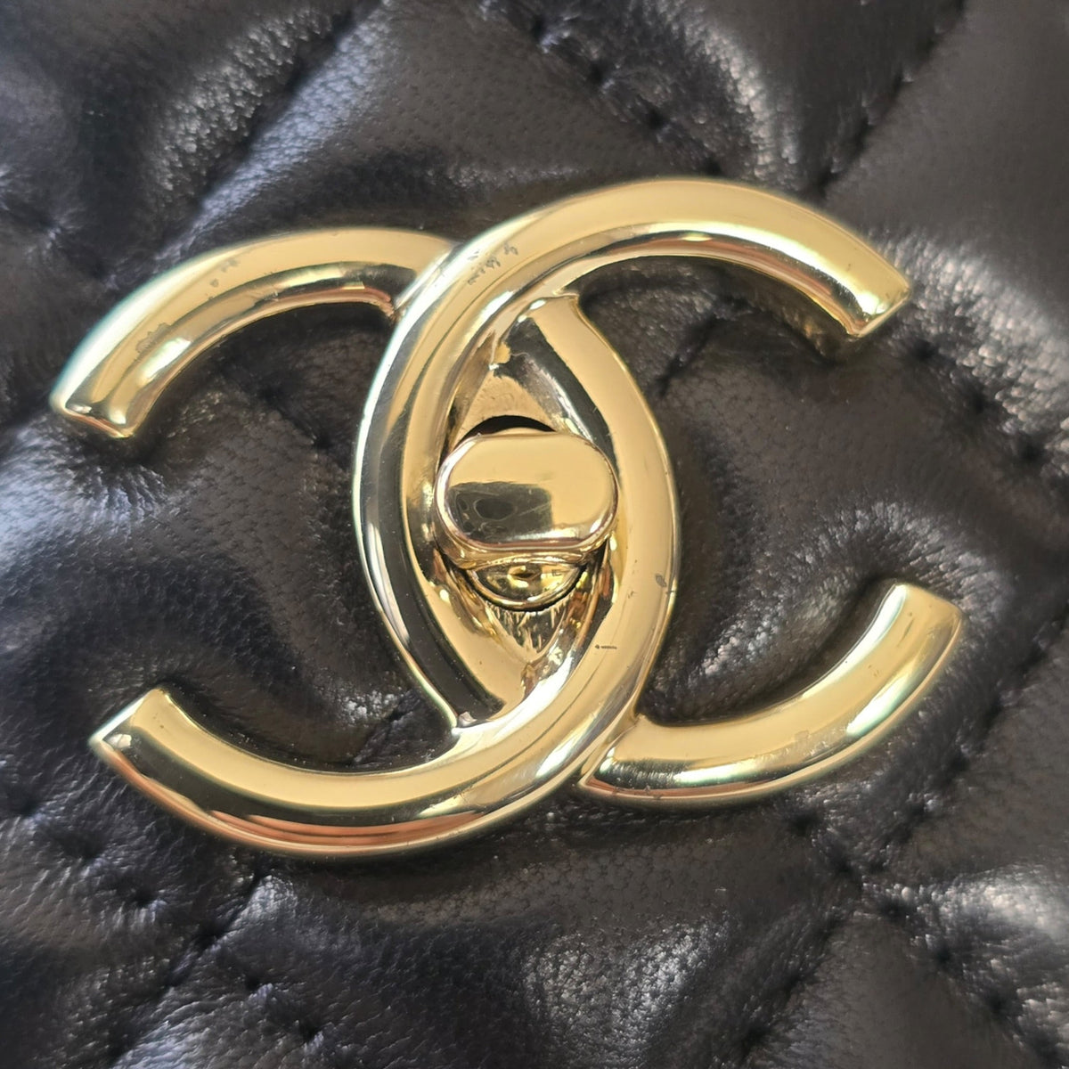 Chanel CC Lambskin Quilted Black Turnlock Loafers 39 CHANEL