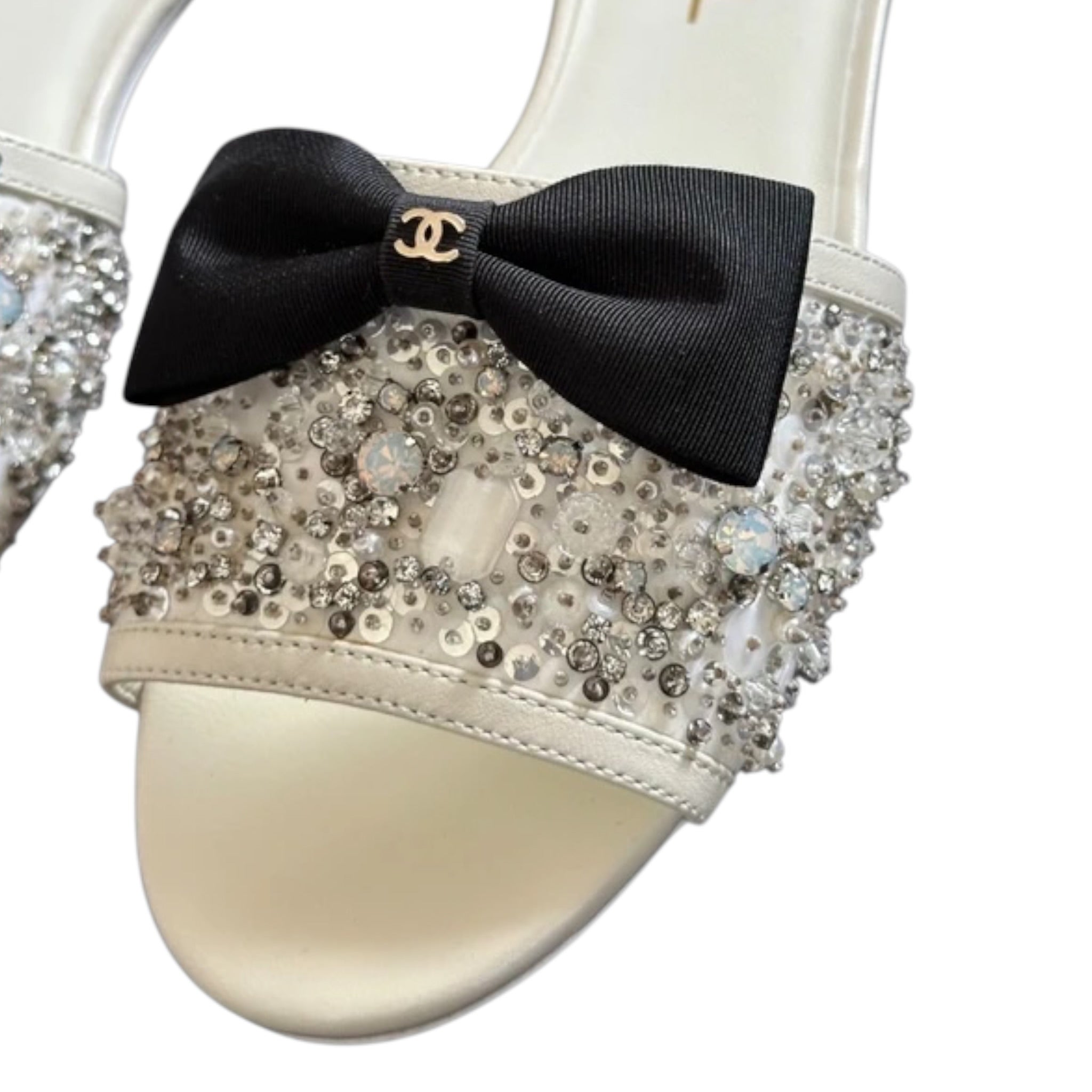 Chanel CC White Sandals 39 CHANEL