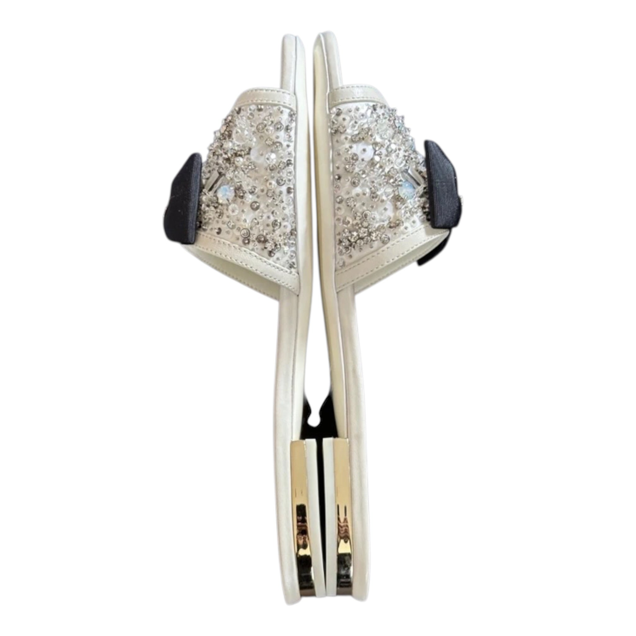 Chanel CC White Sandals 39 CHANEL