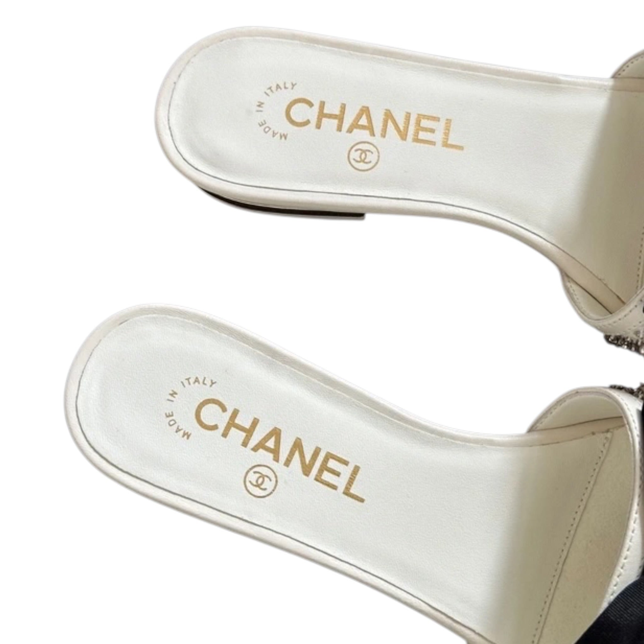 Chanel CC White Sandals 39 CHANEL