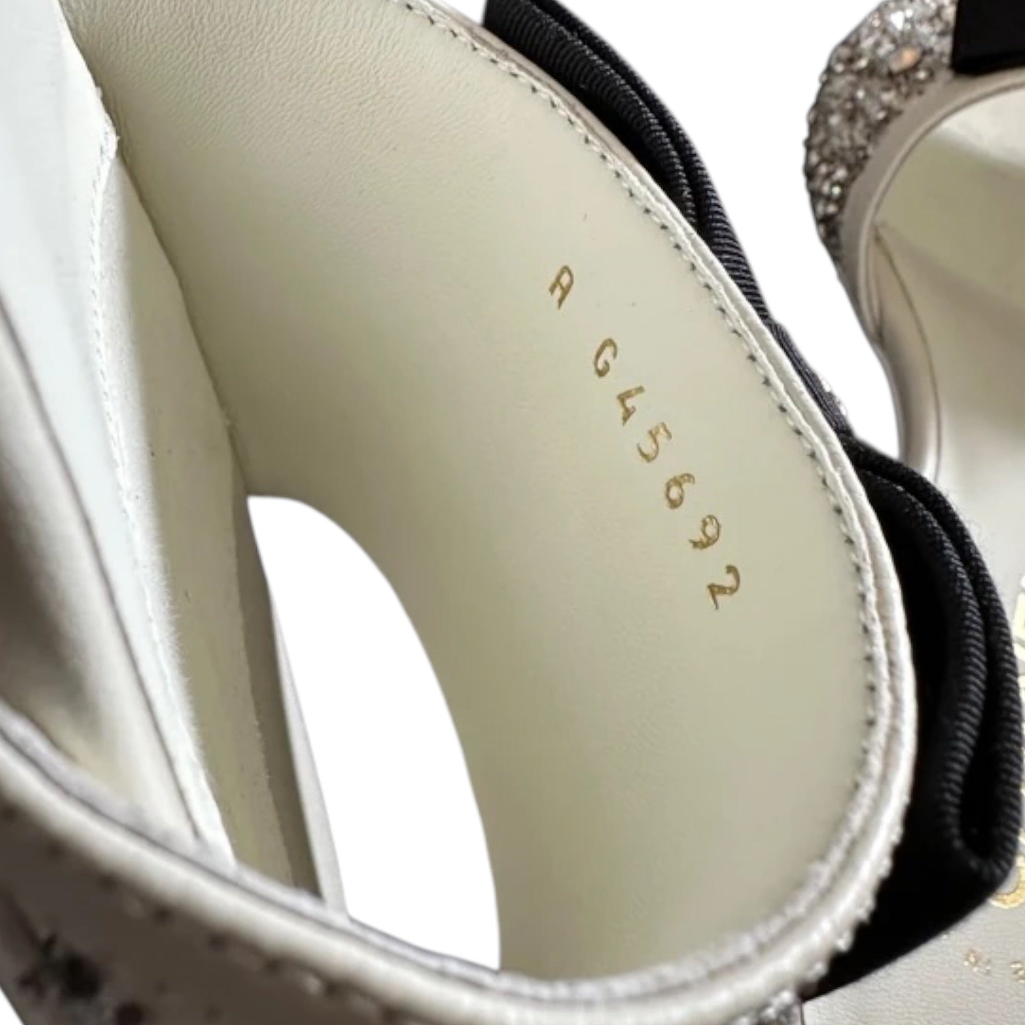 Chanel CC White Sandals 39 CHANEL
