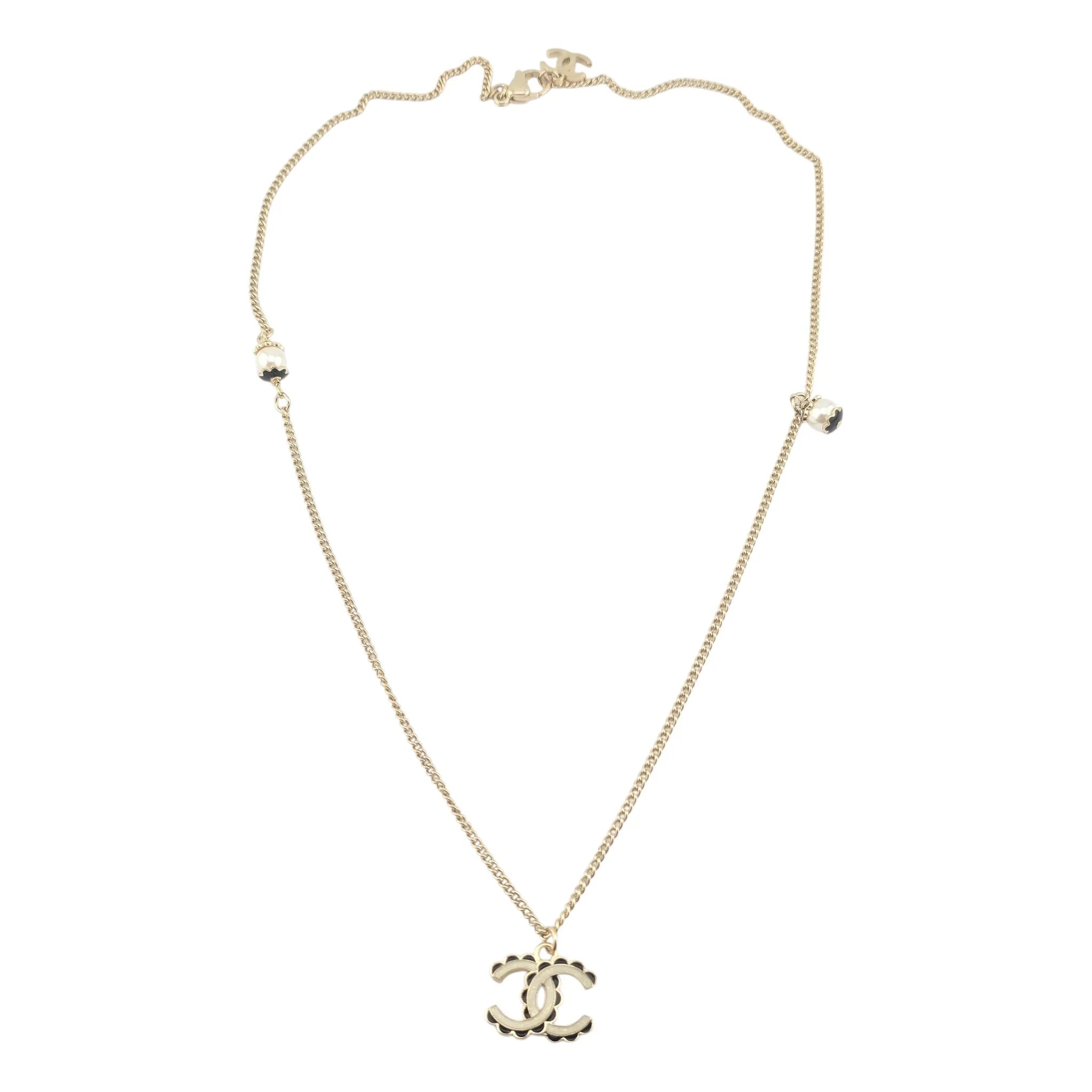 Chanel CC Pendant Pearl Gold Necklace Black White 2024 CHANEL