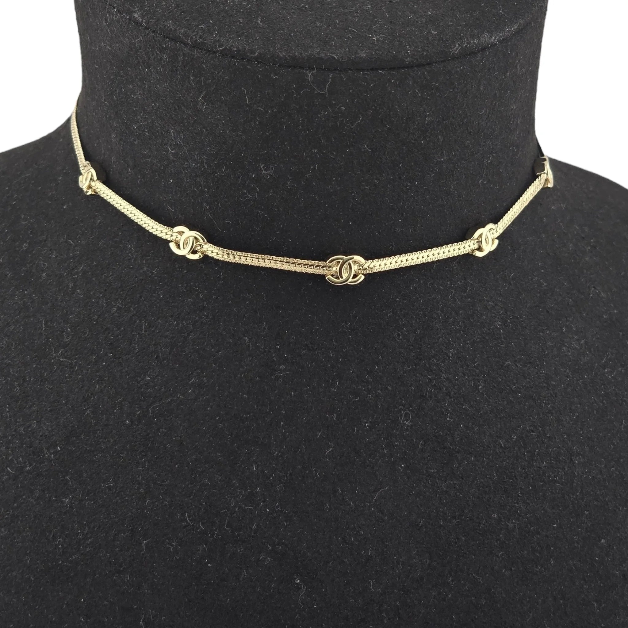 Chanel CC Thin Choker Necklace Gold 2024 CHANEL