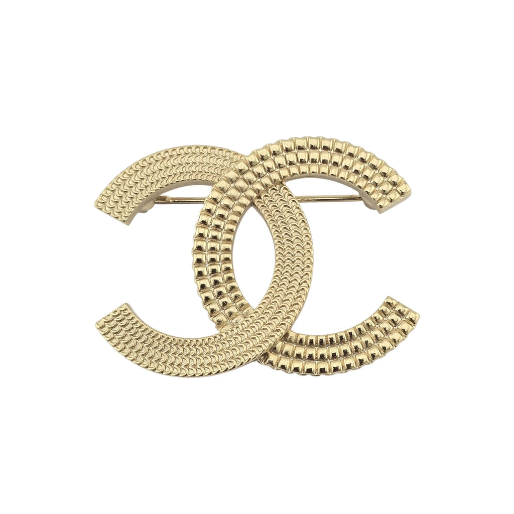 Chanel CC Metal Chain Quilted Brooch Gold 2022 CHANEL