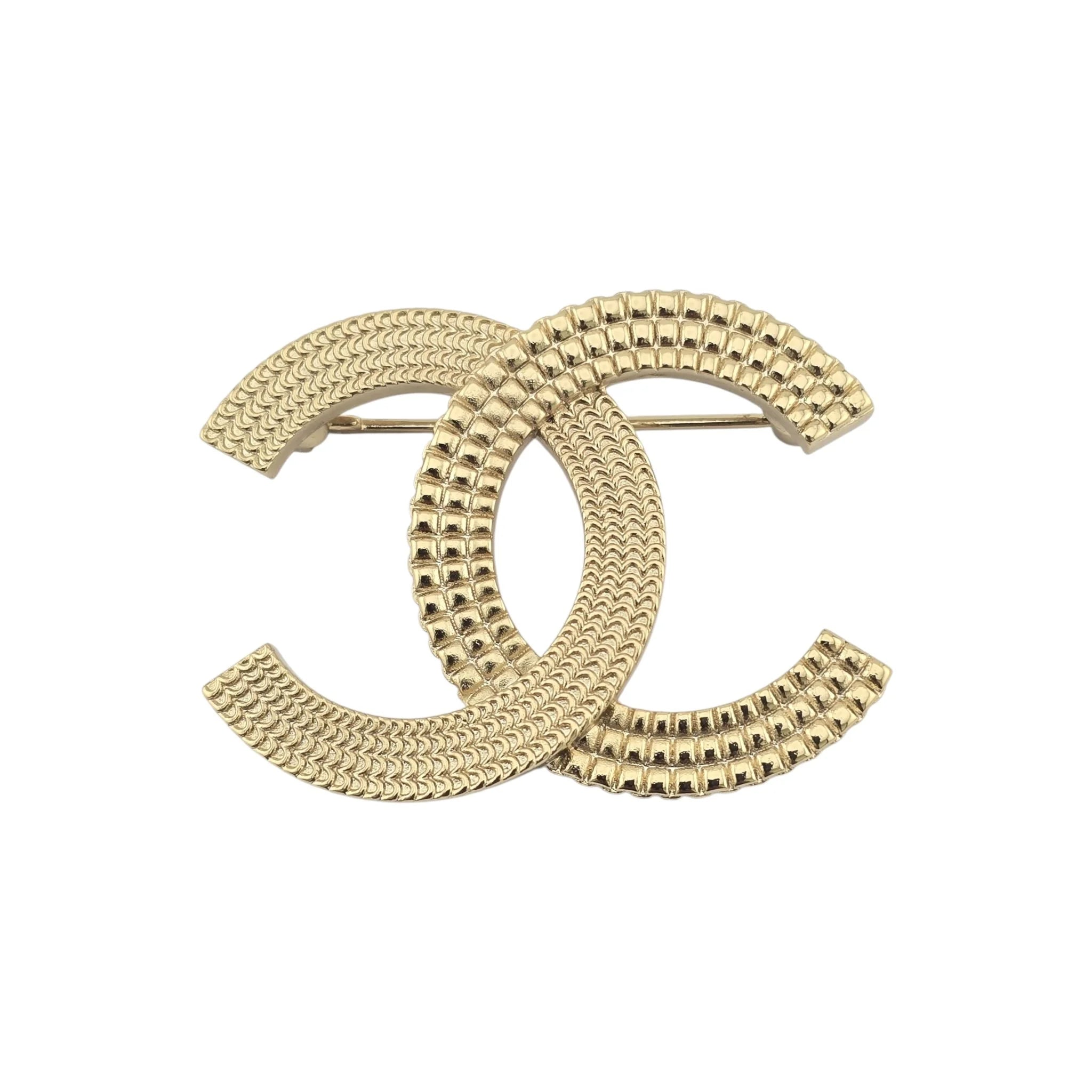 Chanel CC Metal Chain Quilted Brooch Gold 2022 CHANEL