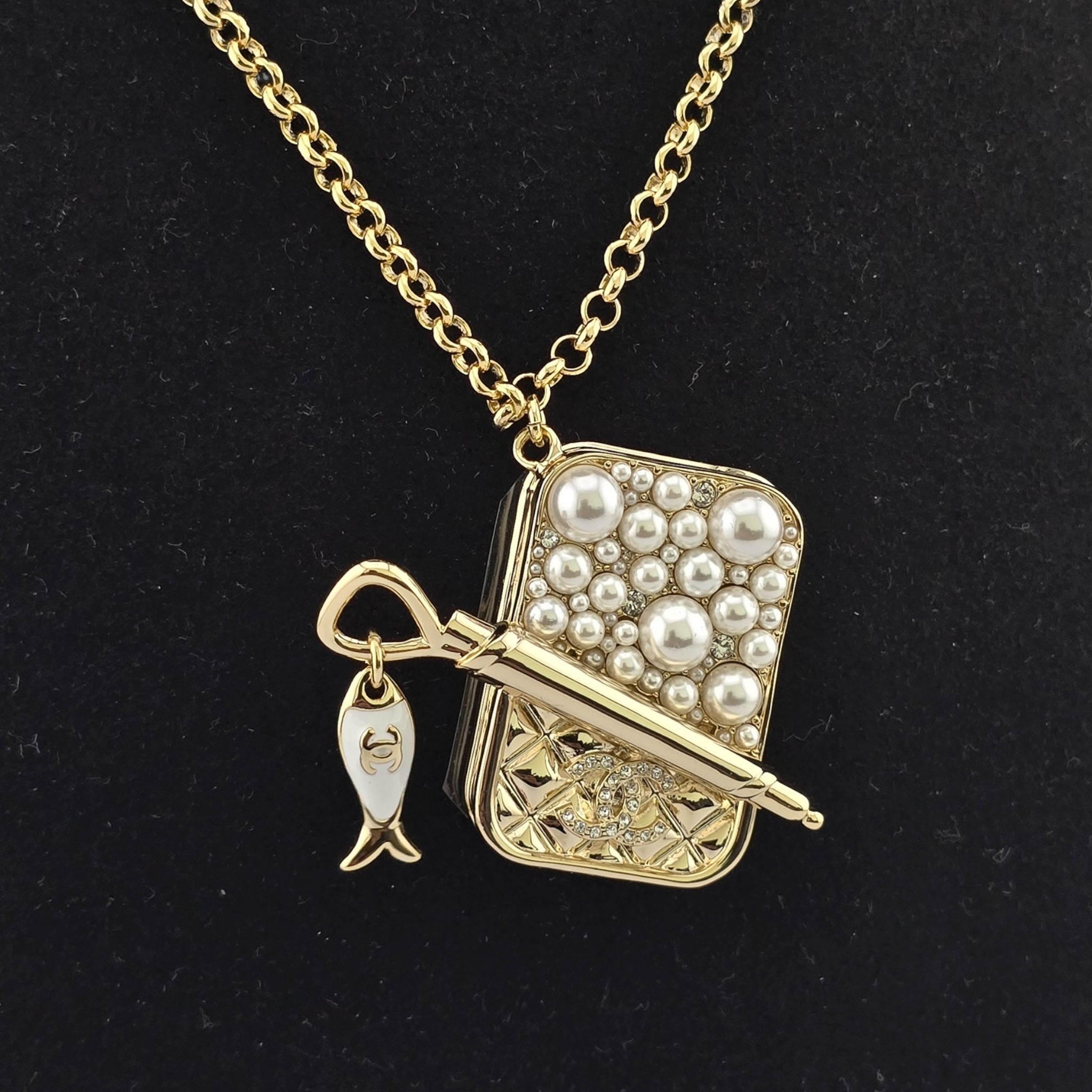 Chanel CC Gold Faux Pearl Tin Necklace 2025 CHANEL