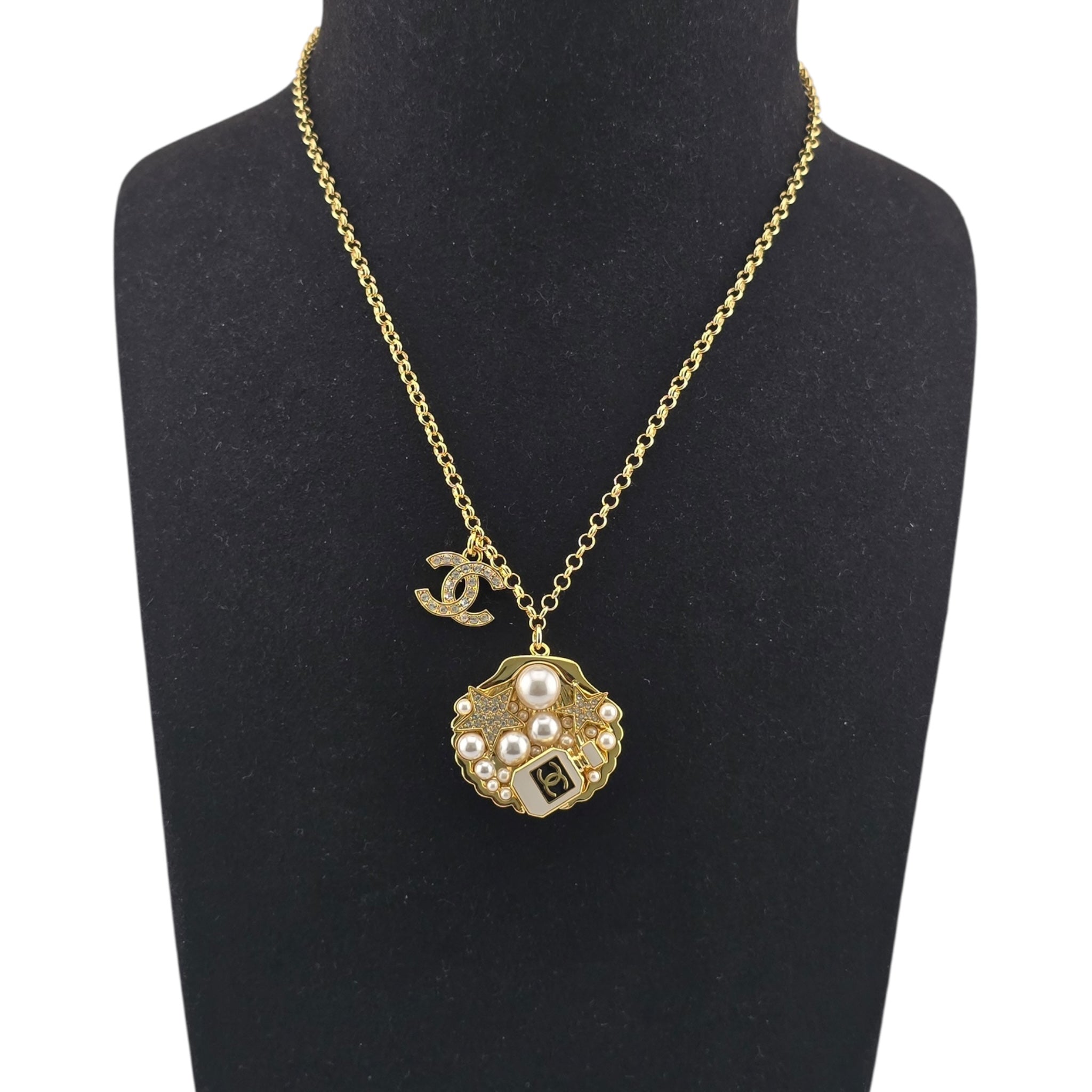 Chanel CC Shell Pendant Gold Necklace 2025 CHANEL