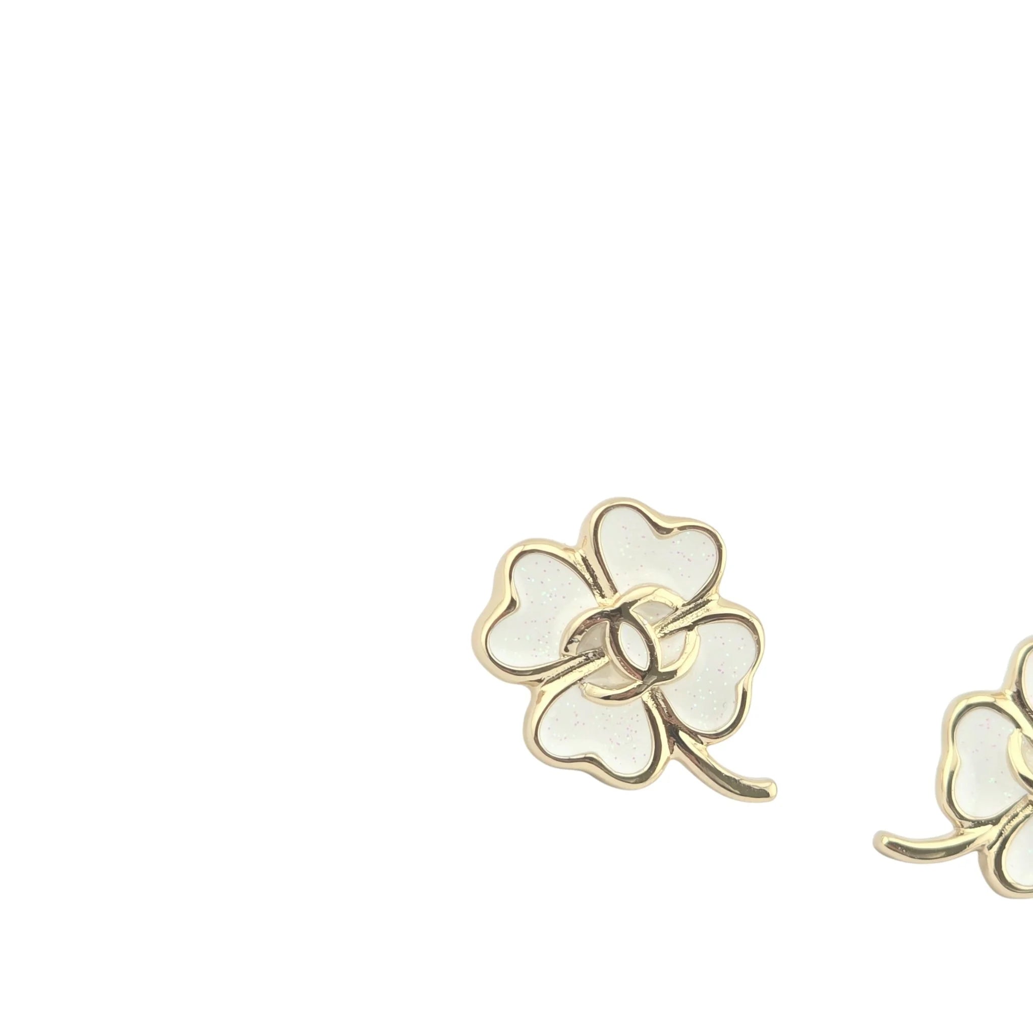 Chanel CC White Resin Floral Earrings 2025 CHANEL